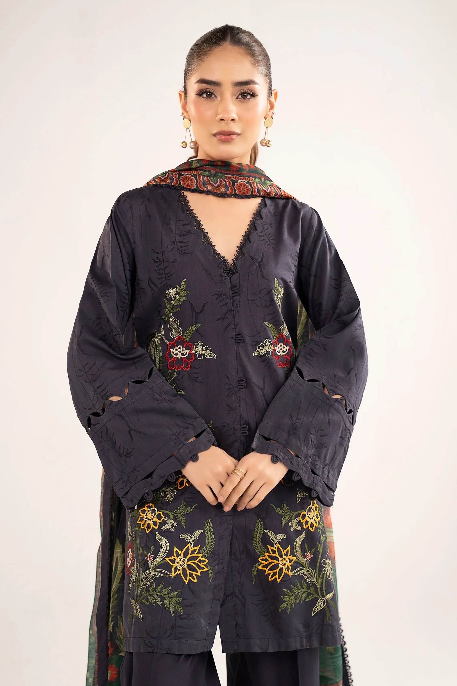 3 Pc Embroidered Viscose Suit - Image 3
