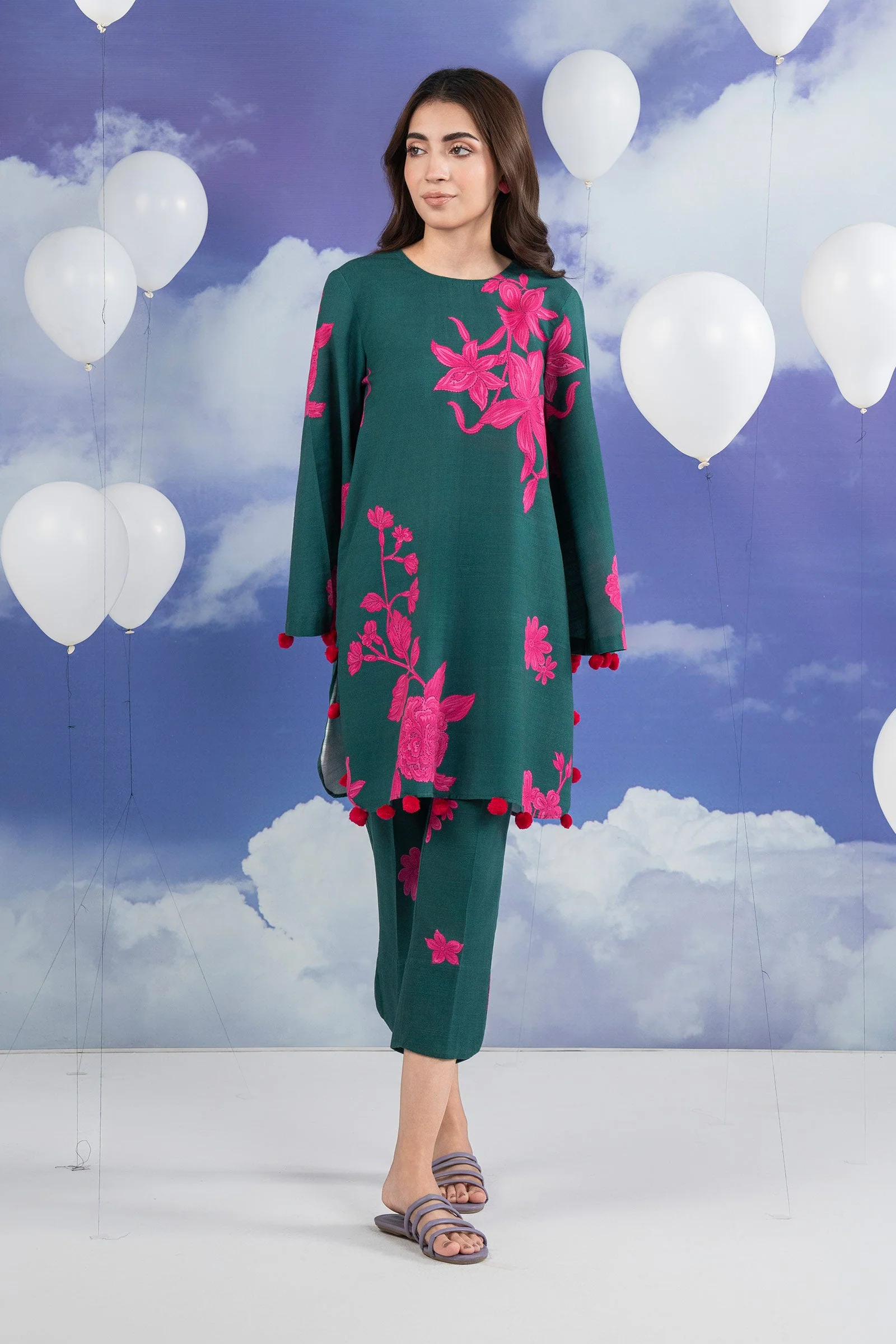 2 Pc Printed Khaddar Suit - Image 4
