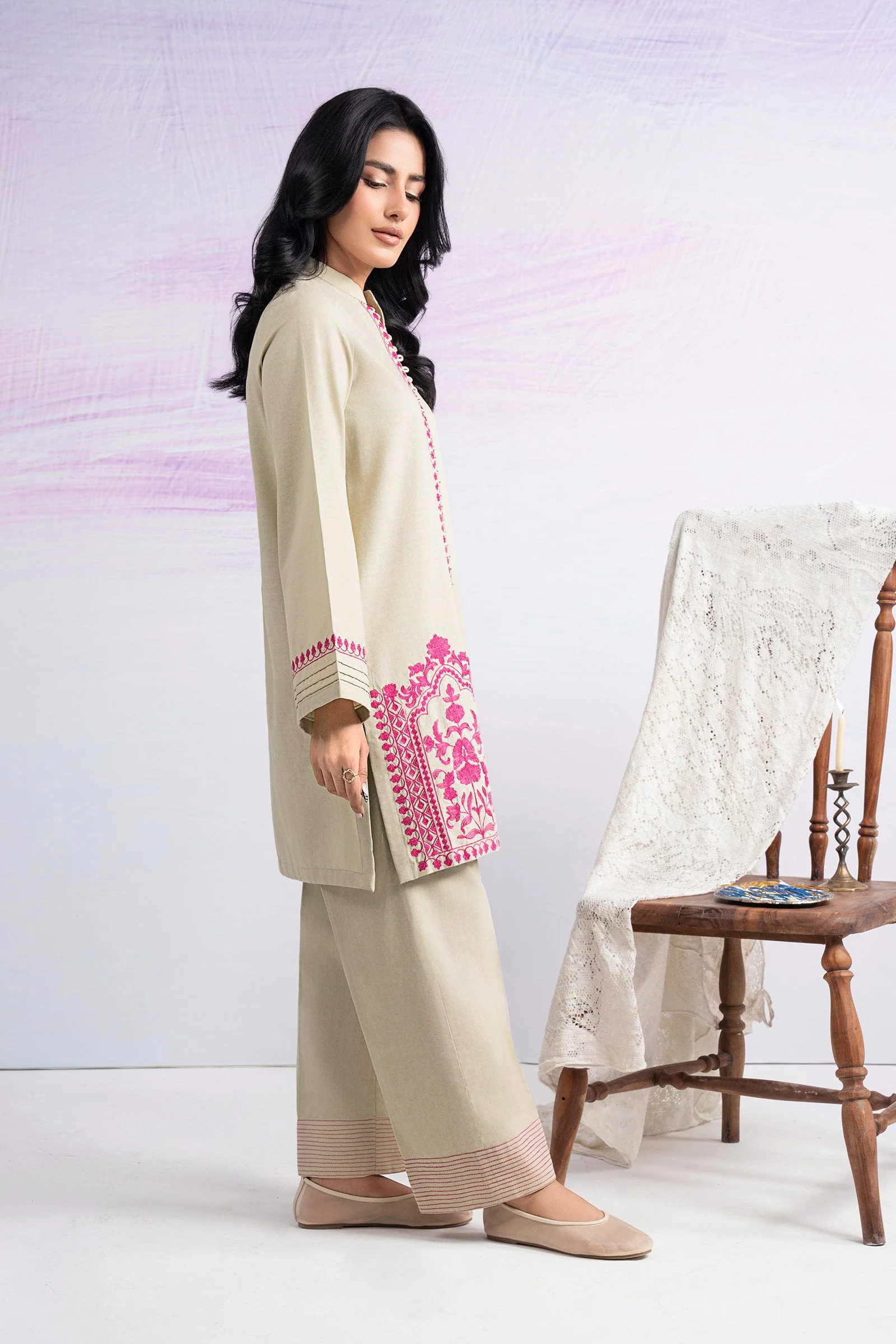 2 Pc Embroidered Crisp Linen Suit - Image 5