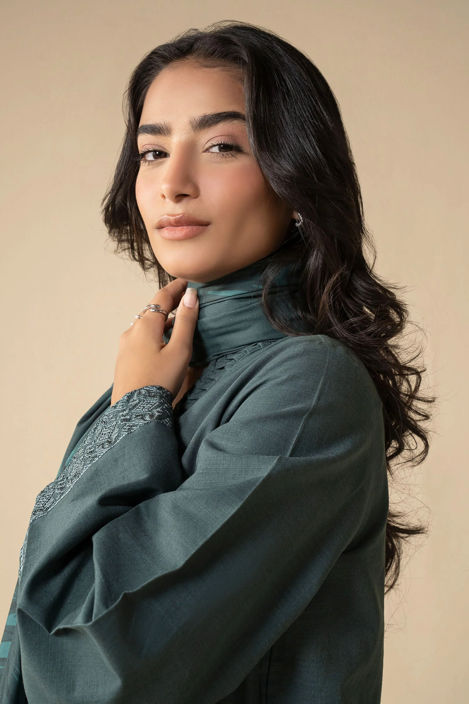3 Pc Embroidered Crosshatch Suit - Image 2