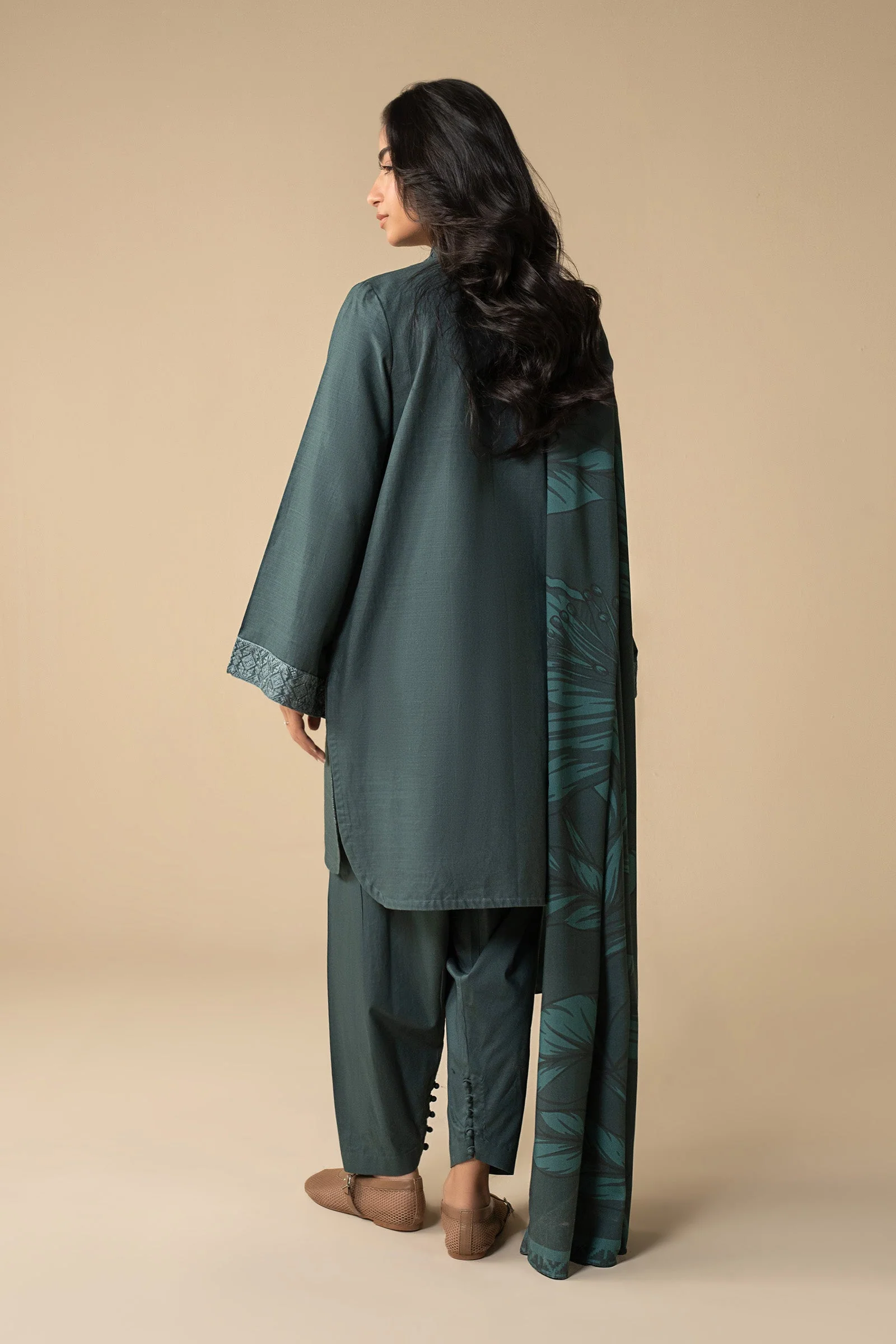 3 Pc Embroidered Crosshatch Suit - Image 6