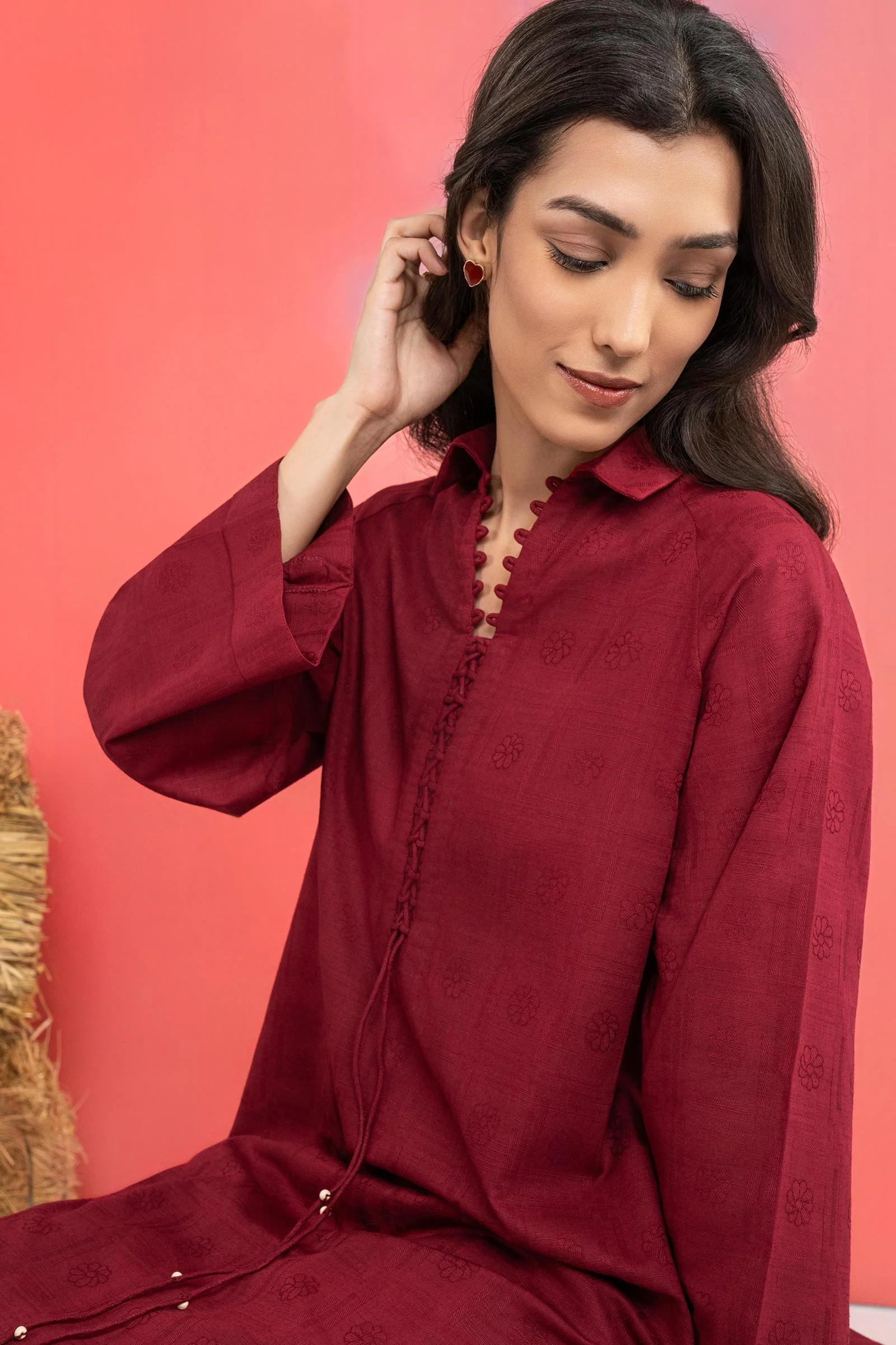 2 Pc Dyed Khaddar Jacquard Suit - Image 3