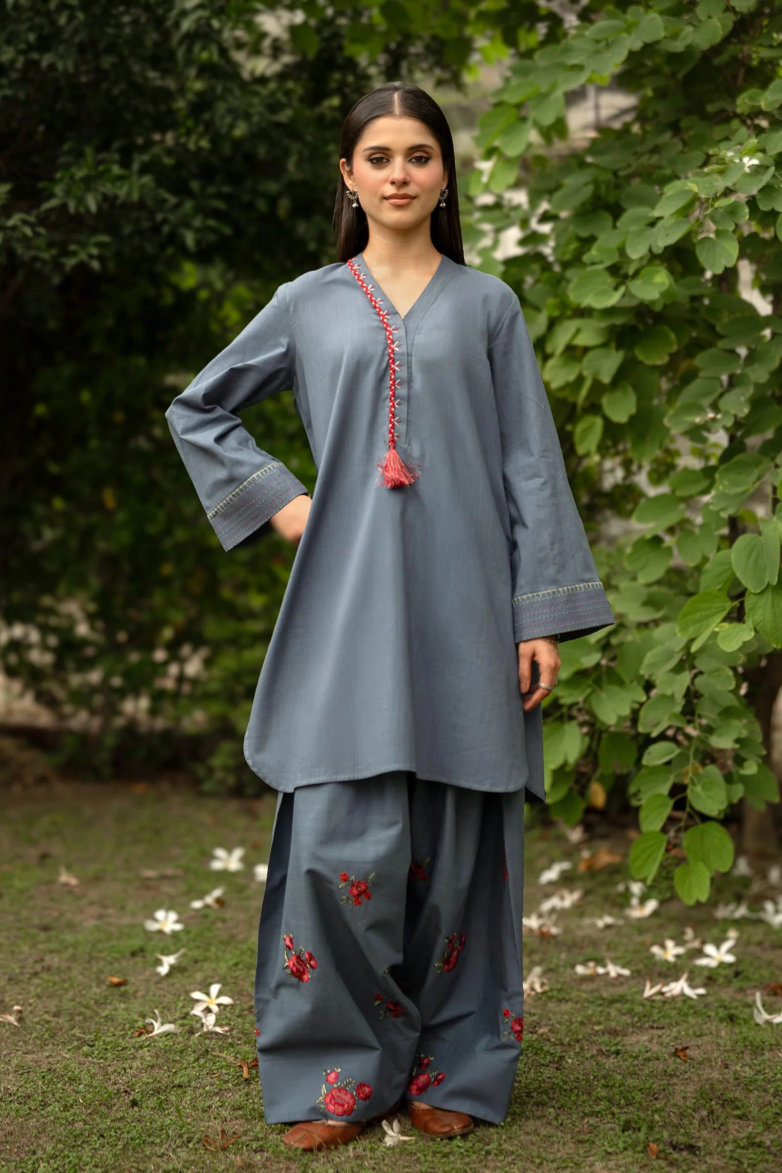 2 Pc Embroidered Crosshatch Suit - Image 3