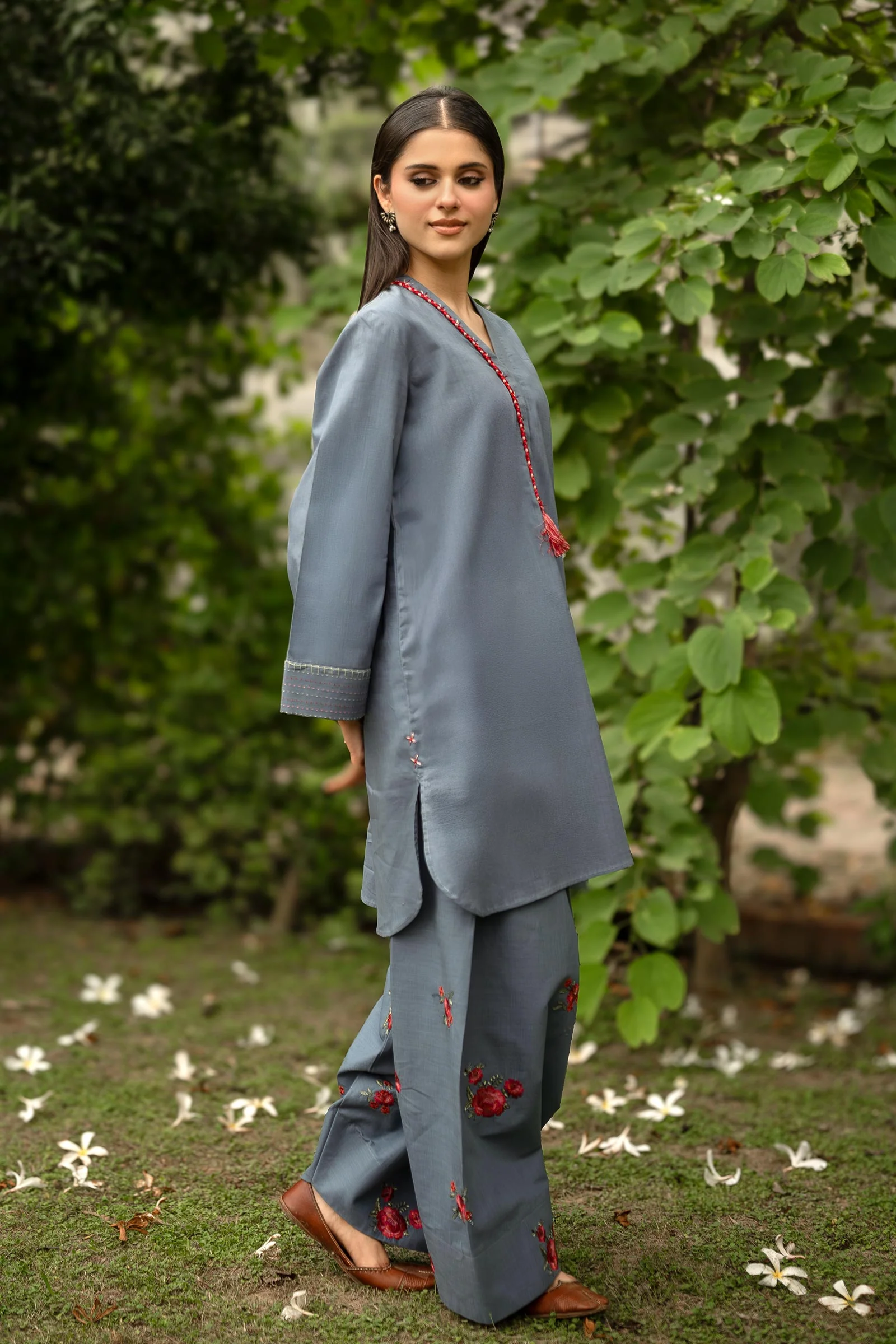 2 Pc Embroidered Crosshatch Suit - Image 4