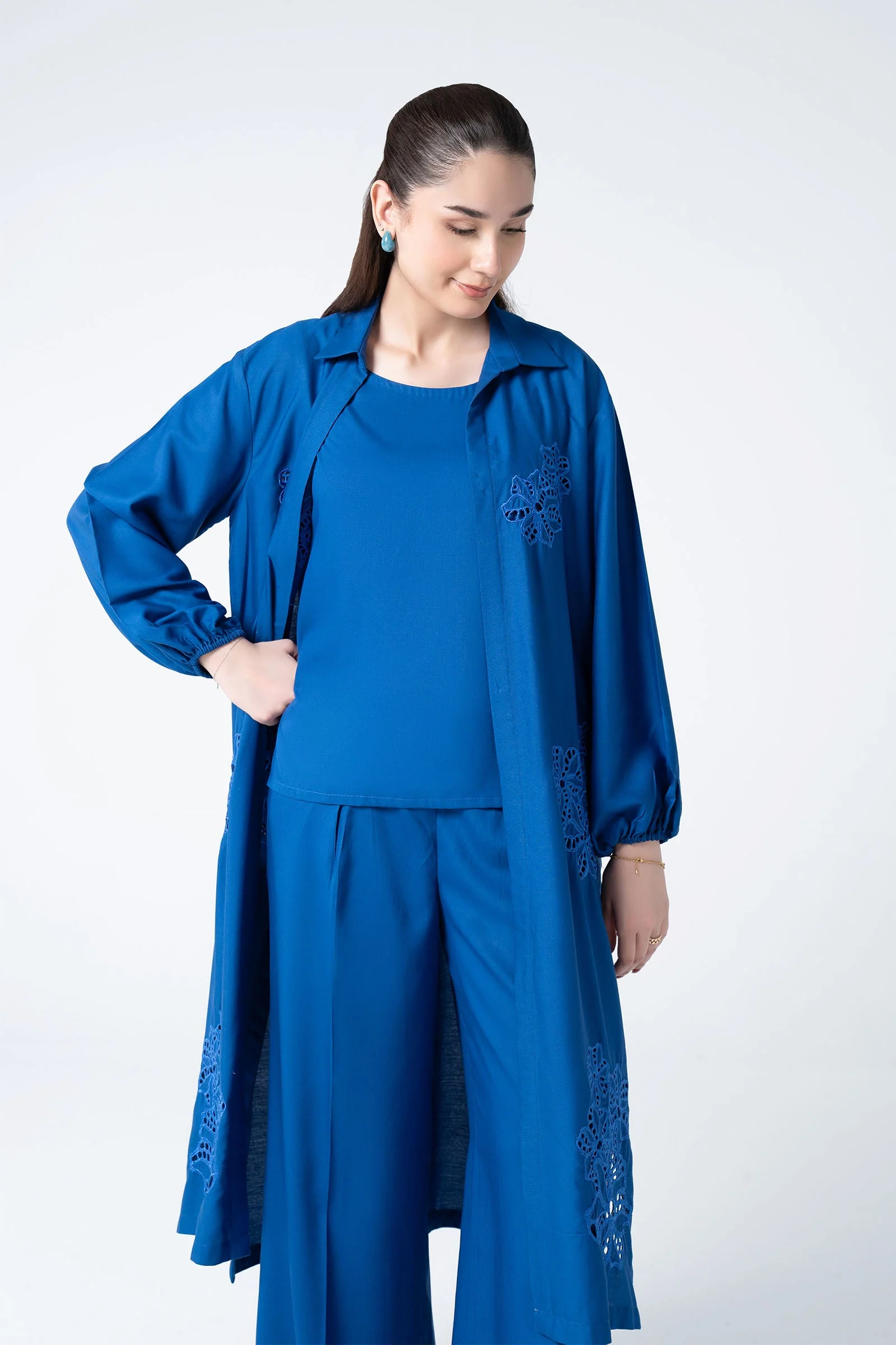 3 Pc Embroidered Linen Suit - Image 2