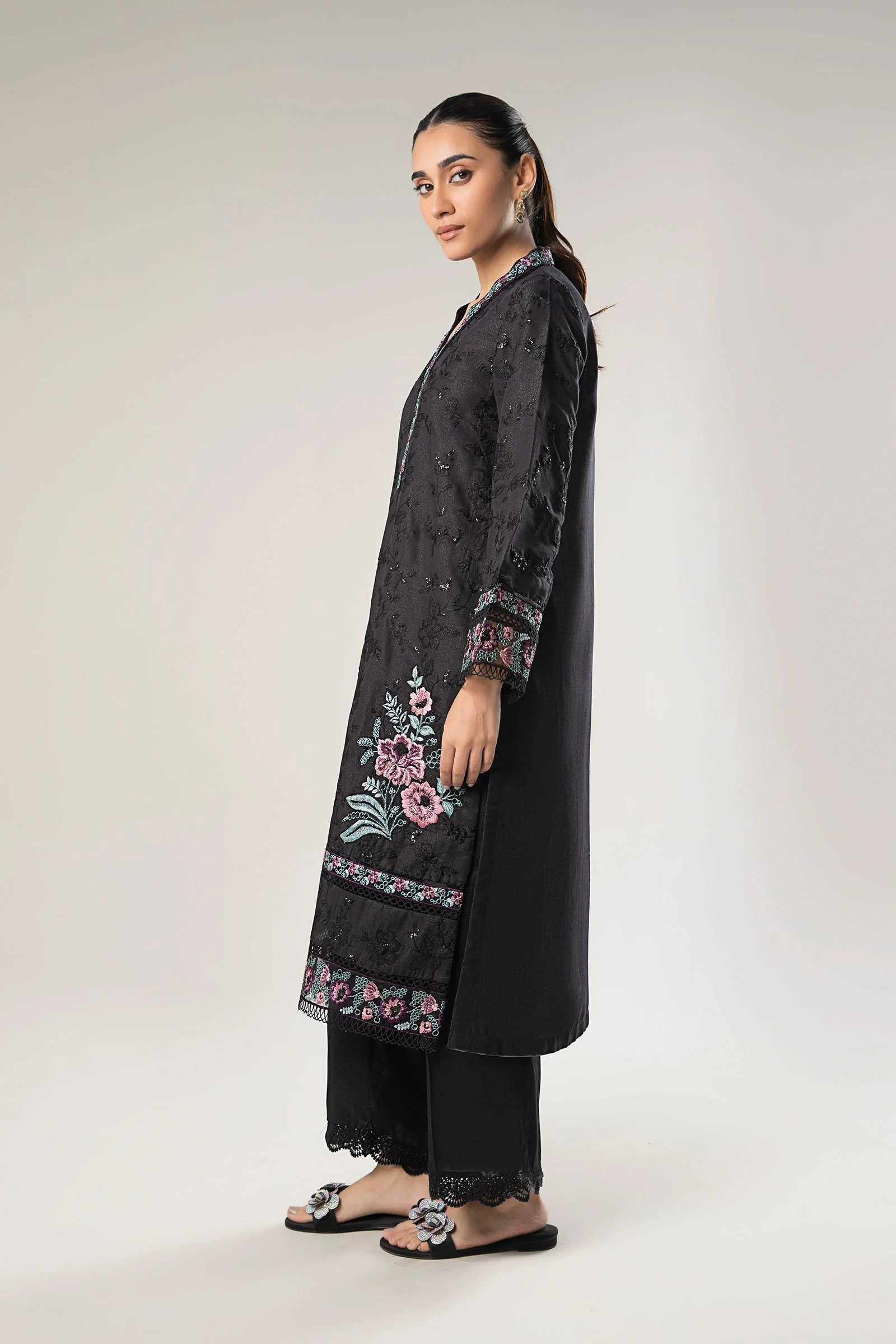Embroidered Silk shirt - Image 6