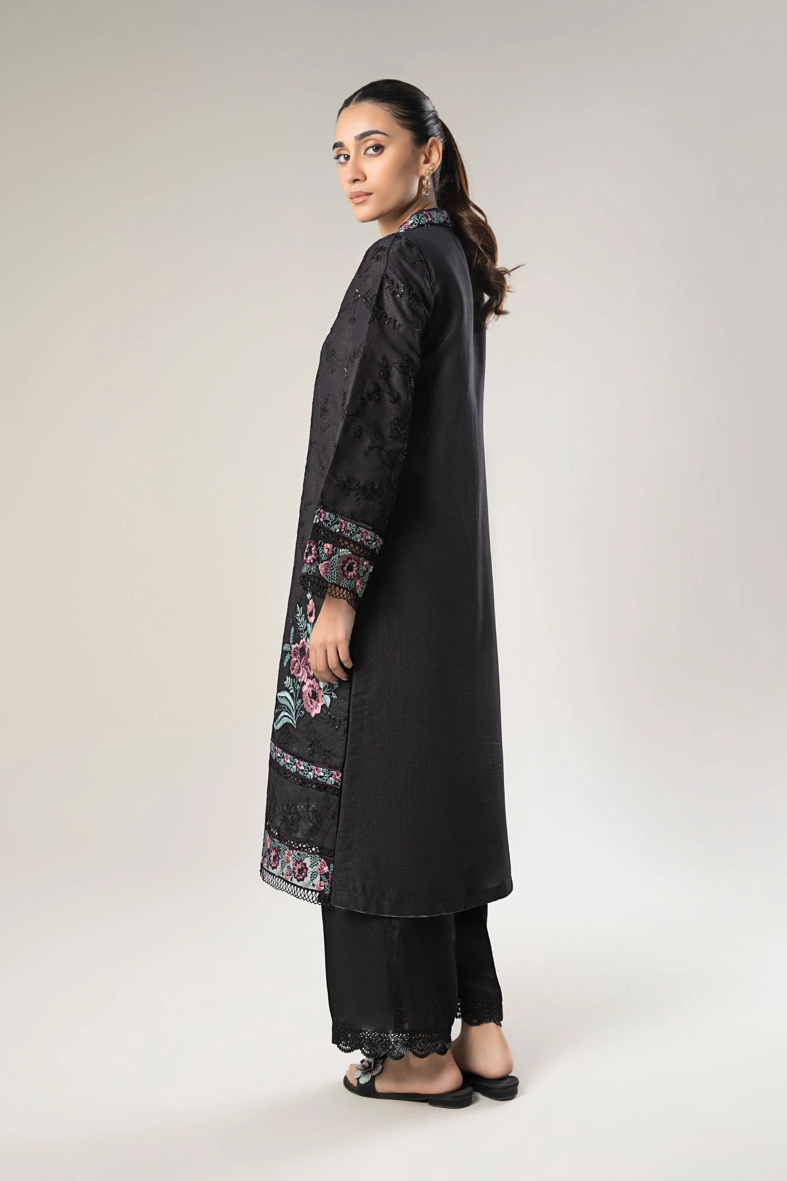 Embroidered Silk shirt - Image 7