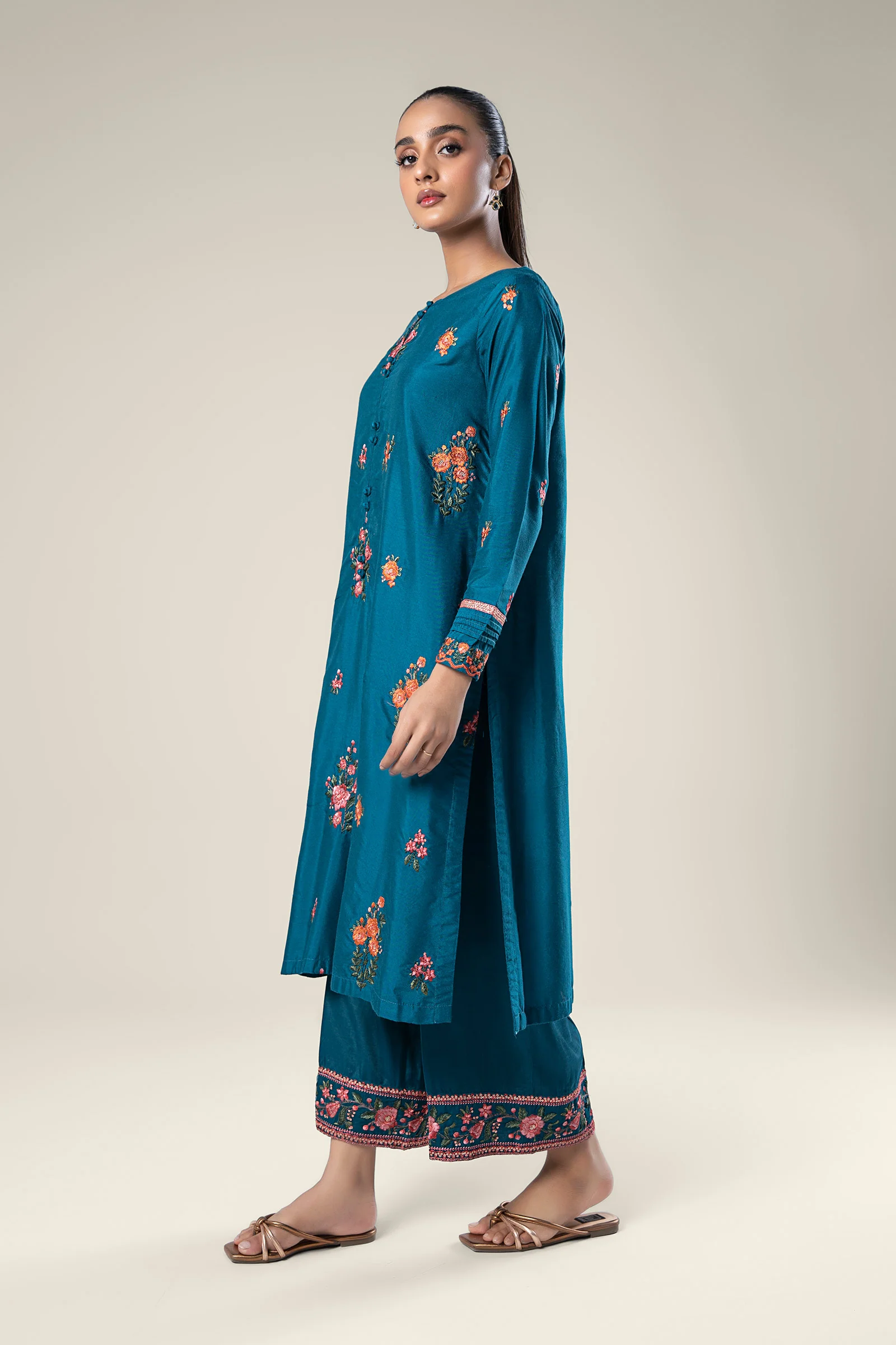 2 Pc Embroidered Khaddi Silk Suit - Image 3