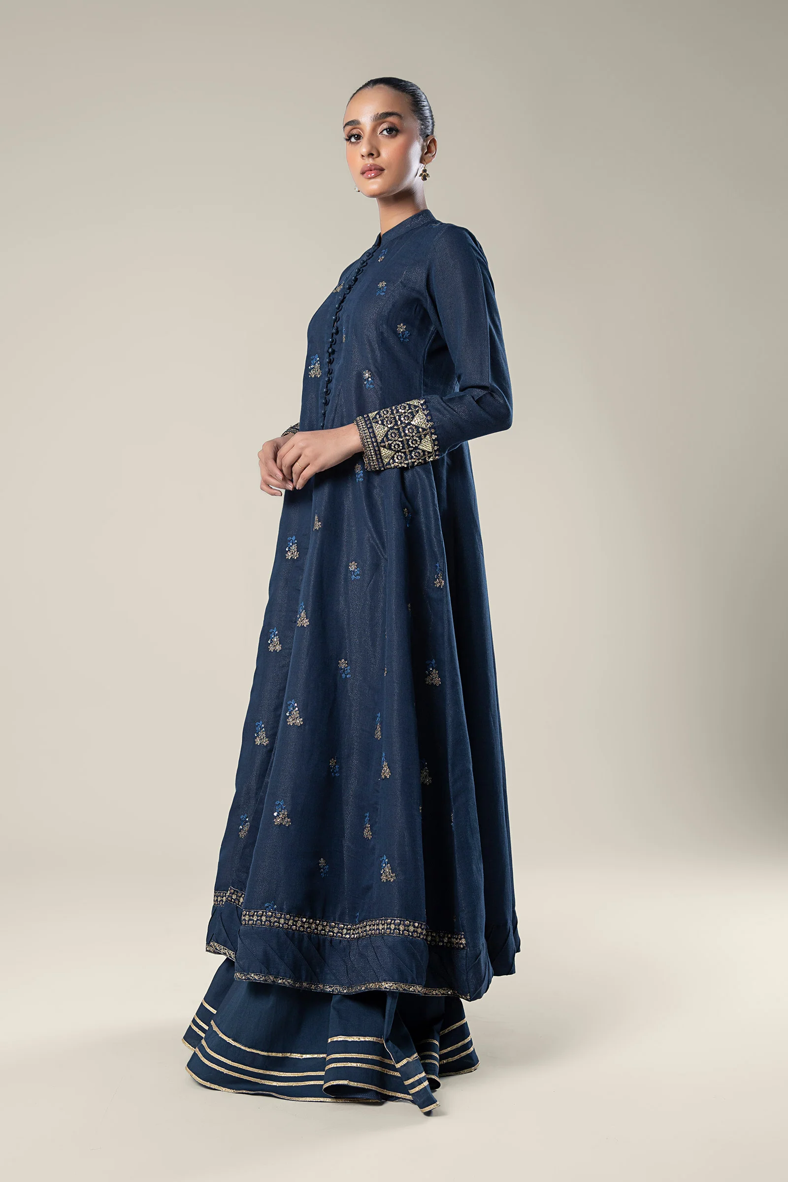 Embroidered Shimmer Silk Pishwas - Image 4