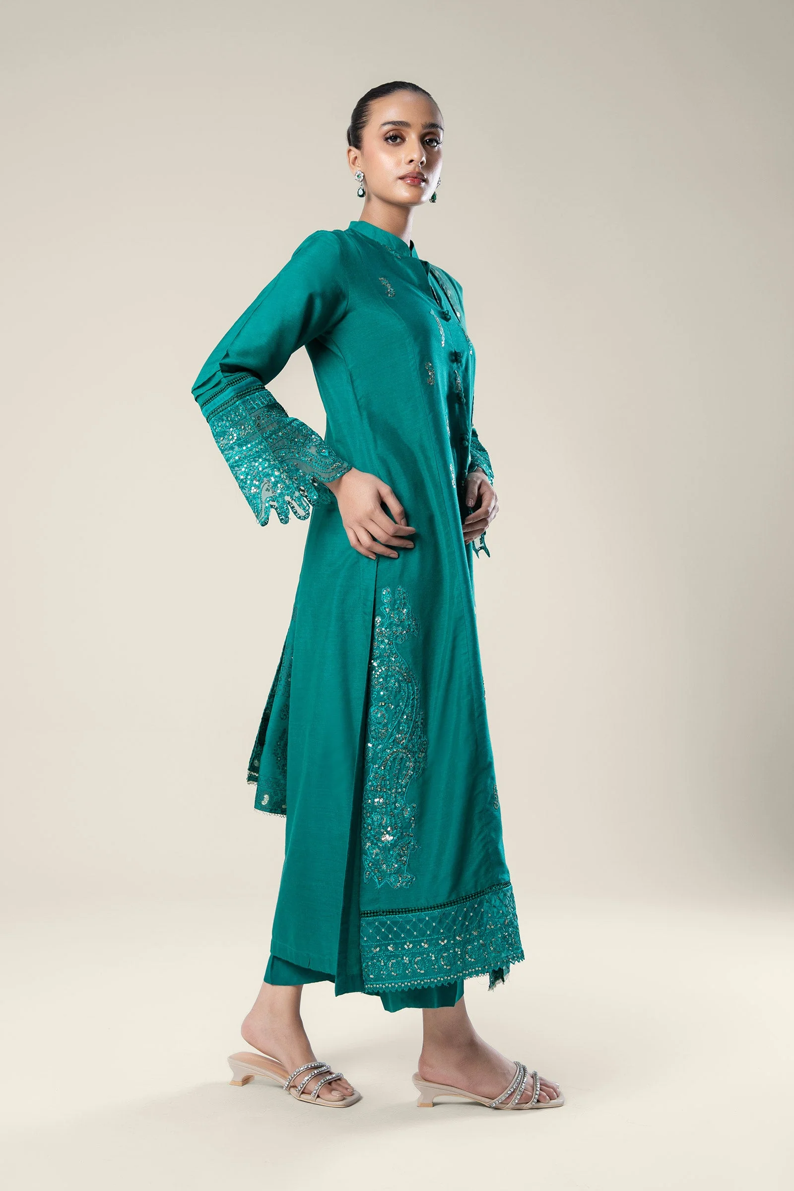 2 Pc Embroidered Khaddi Silk Suit - Image 5