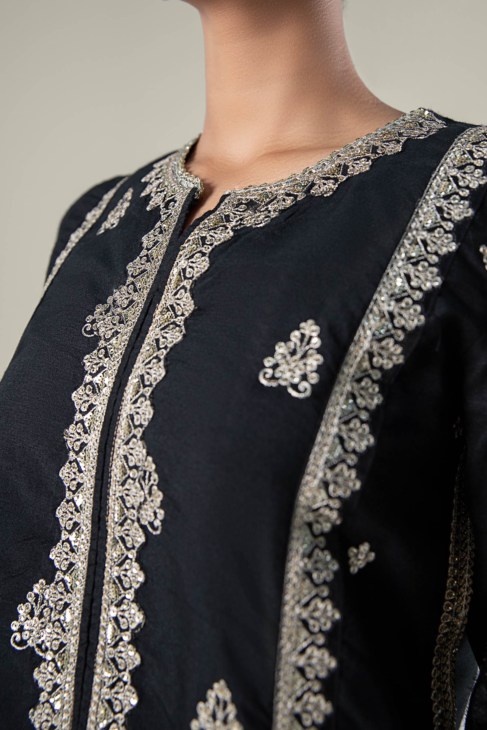 2 Pc Embroidered Khaddi Silk Suit - Image 3