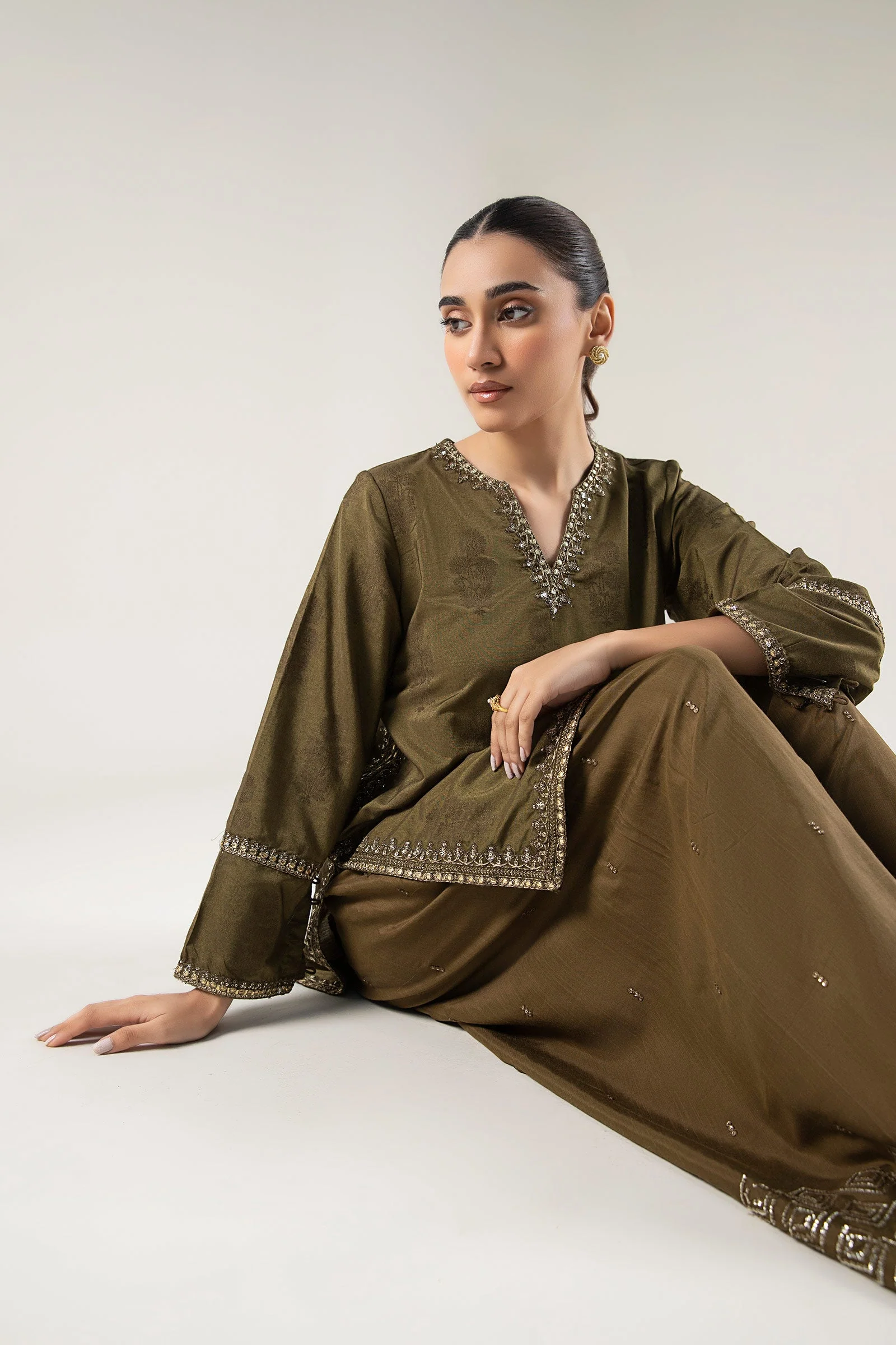 2 Pc Embroidered Jacquard Suit - Image 2