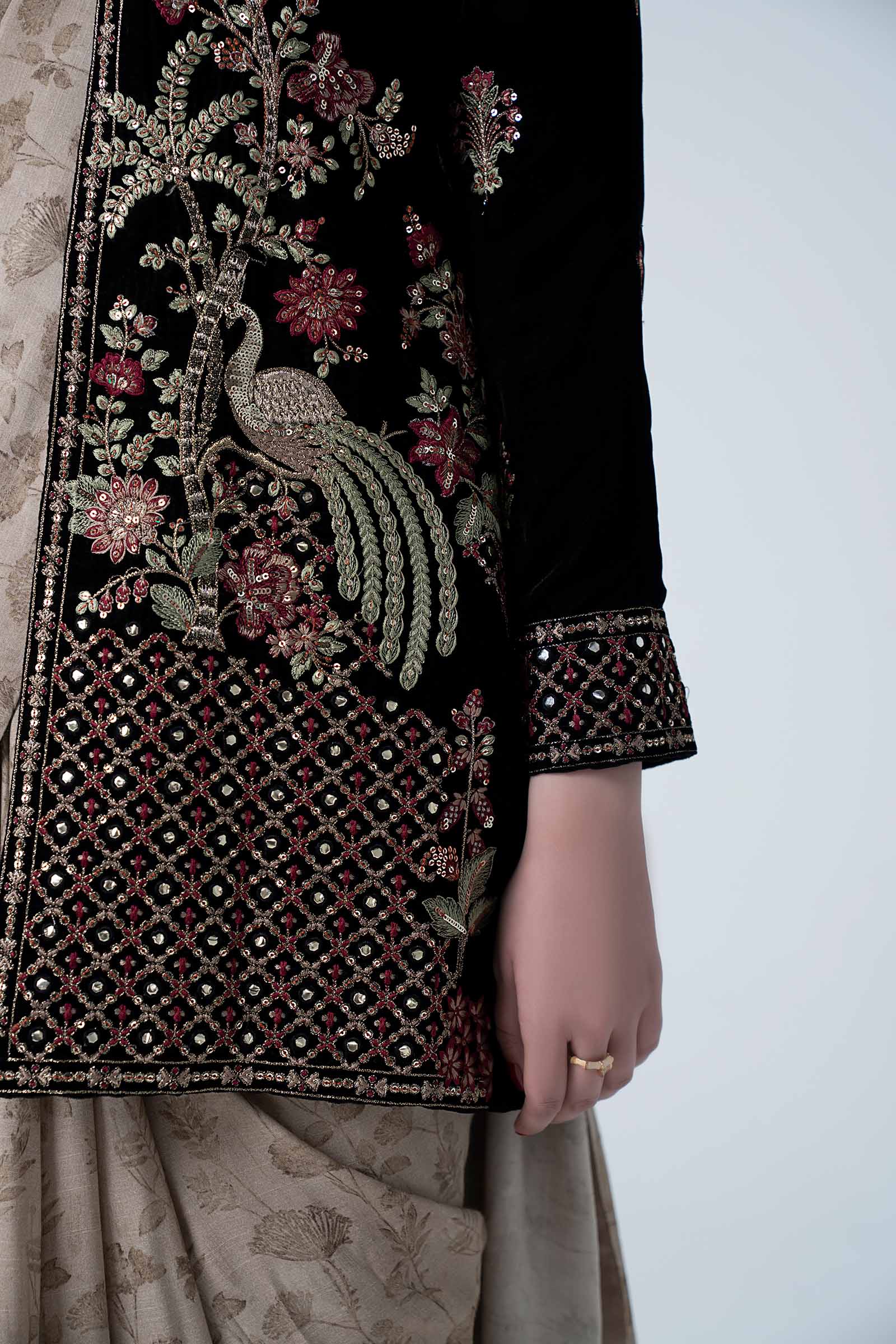 2 Pc Saree Jacket - Image 3