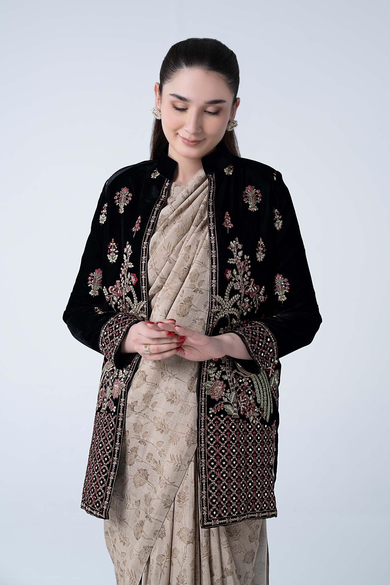 2 Pc Saree Jacket - Image 4