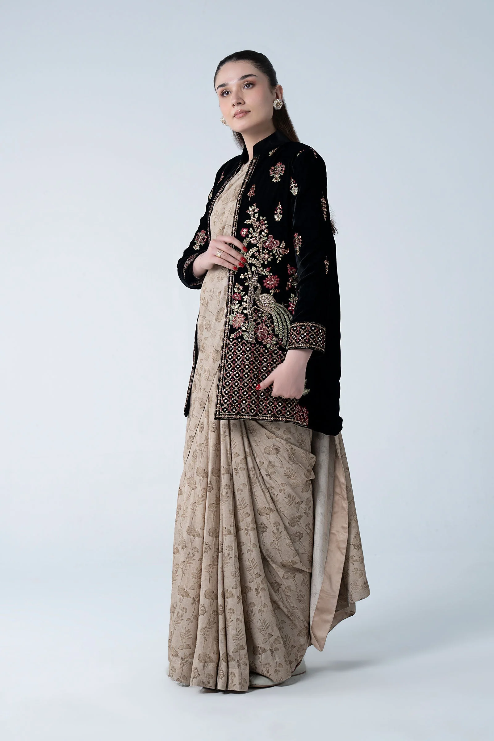 2 Pc Saree Jacket - Image 5