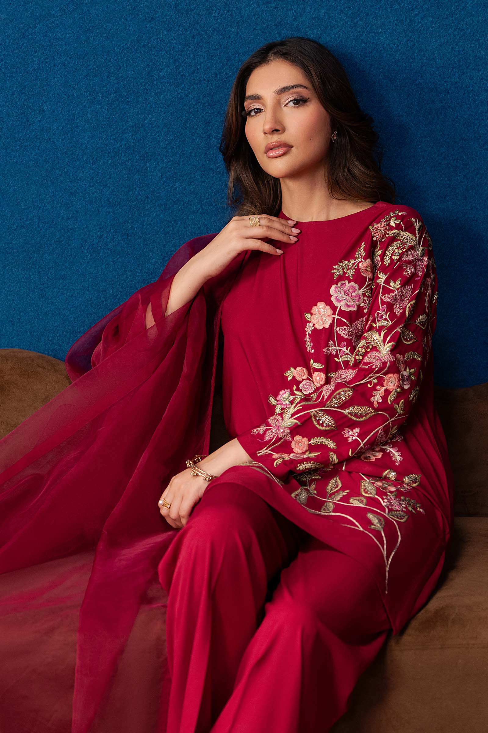 3 Pc Embroidered Crepe Suit - Image 5