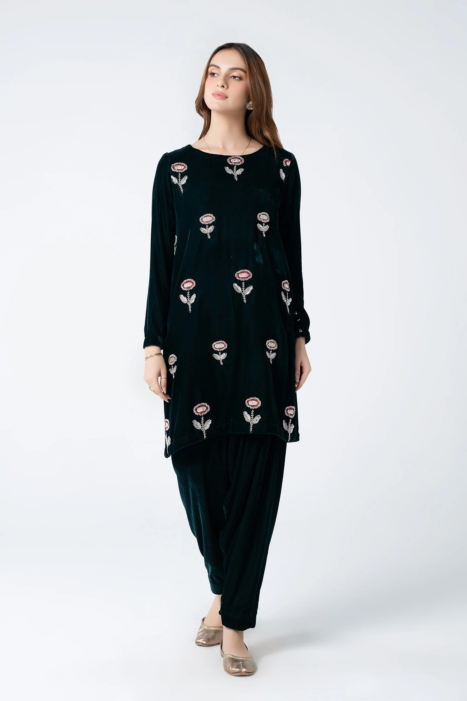 2 Pc Embellished Velvet Suit