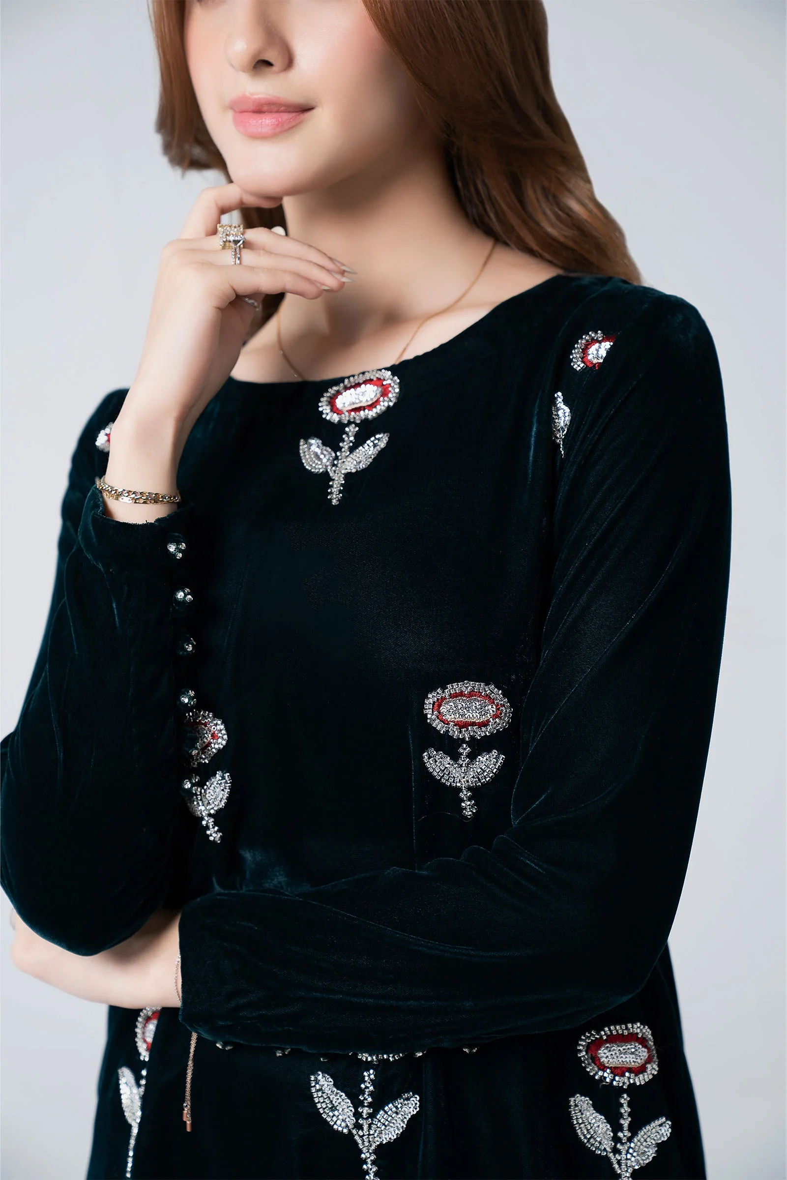 2 Pc Embellished Velvet Suit - Image 4
