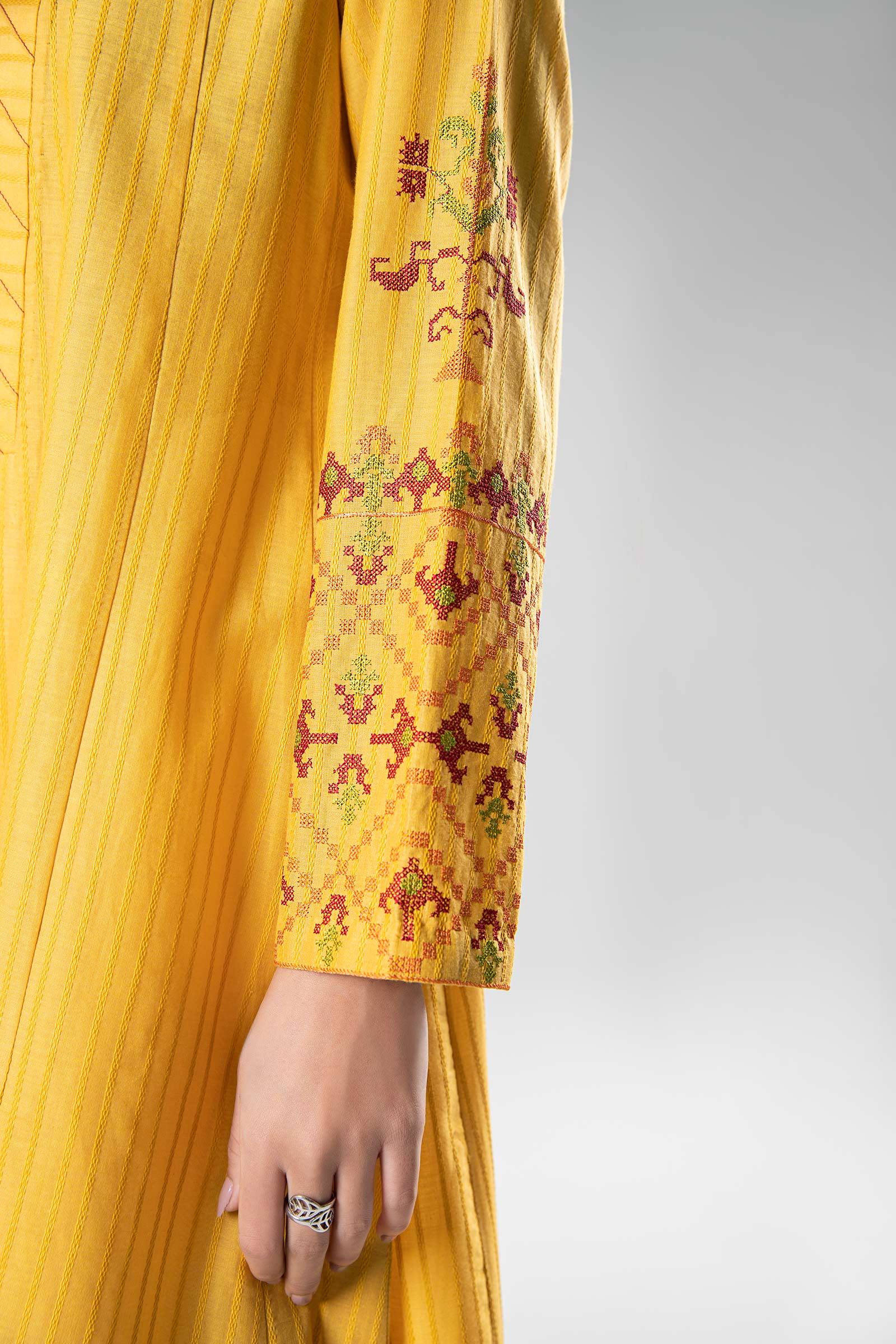 Embroidered Textured Shirt - Image 5