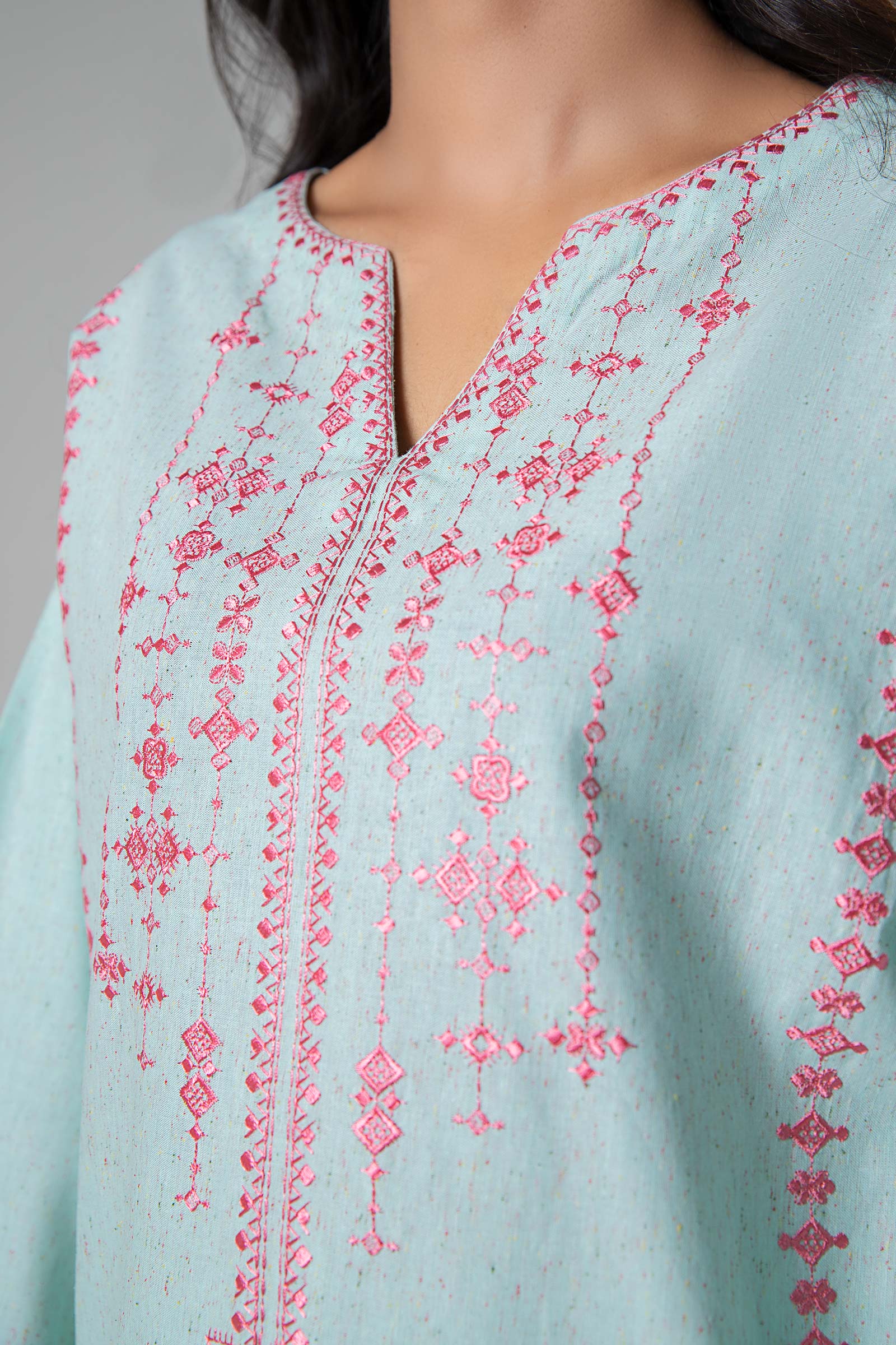2 Pc Embroidered Neps Suit - Image 4