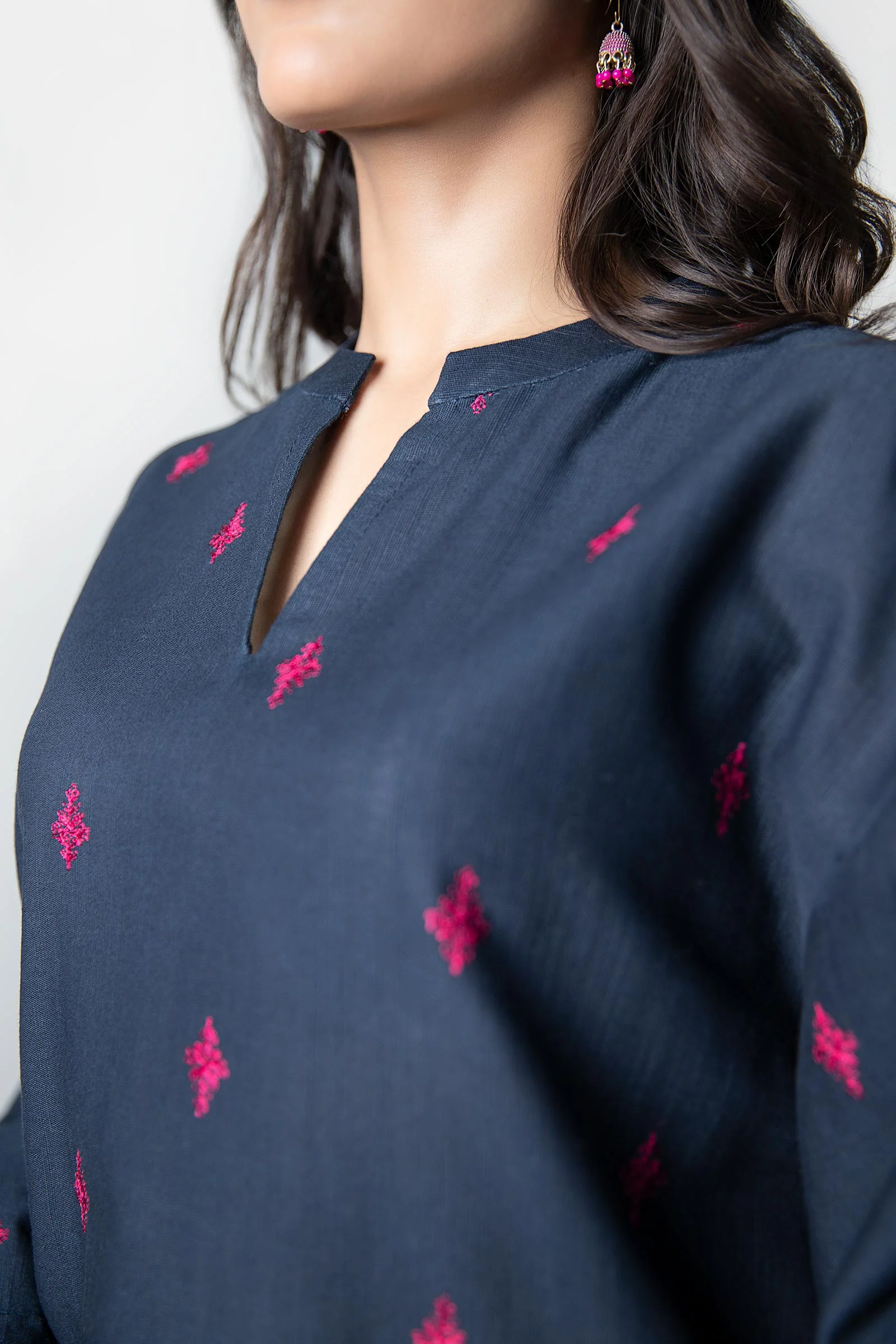 2 Pc Embroidered Khaddar Suit - Image 3