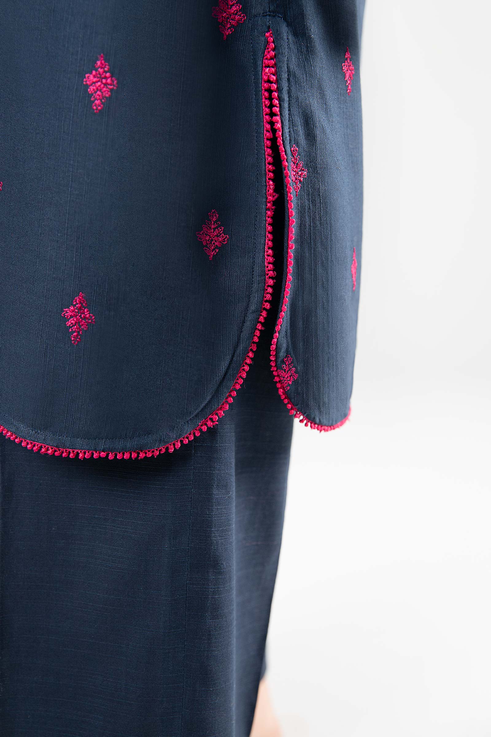2 Pc Embroidered Khaddar Suit - Image 5