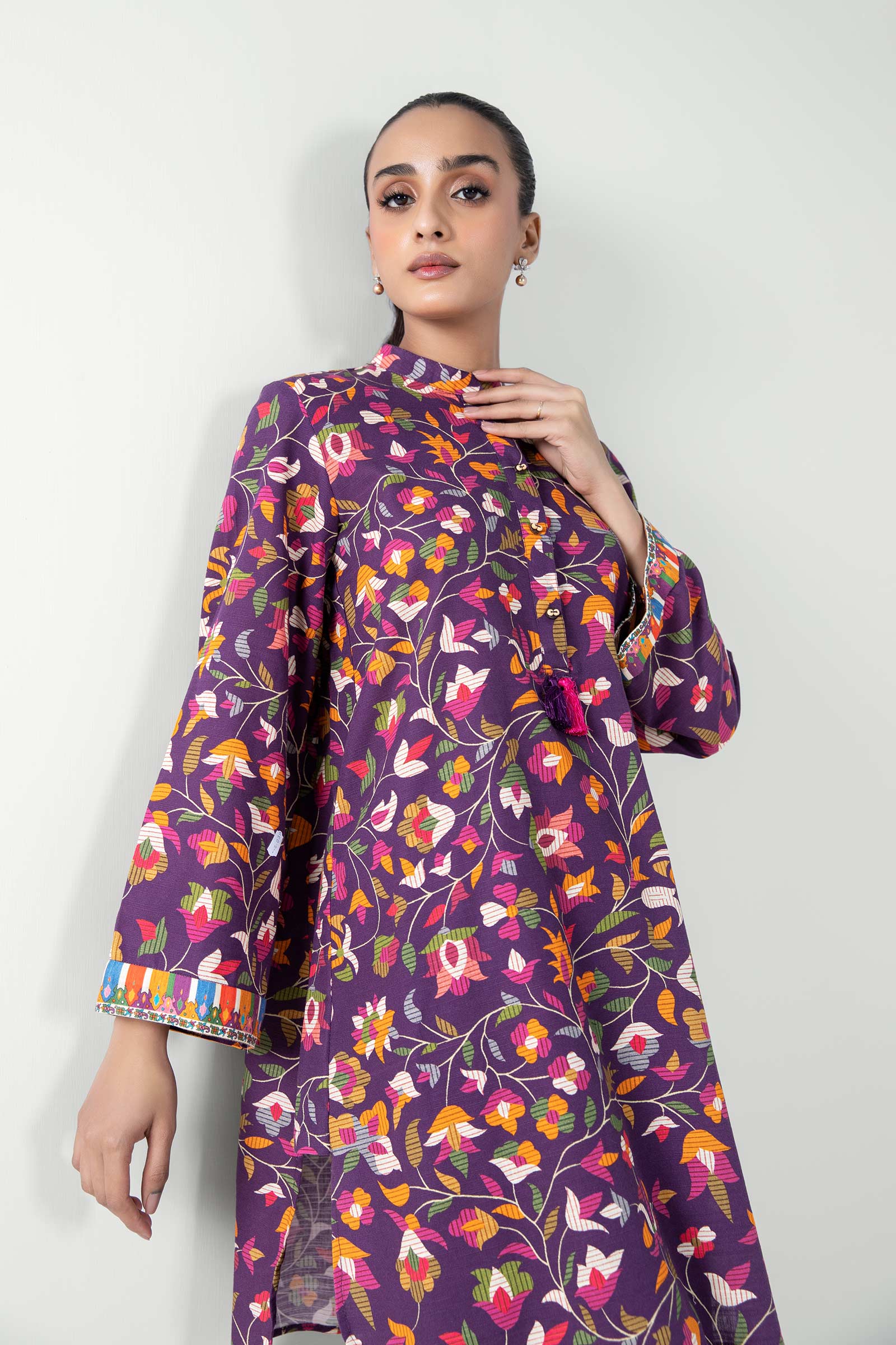 2 Pc Printed Khaddar Suit - Image 2