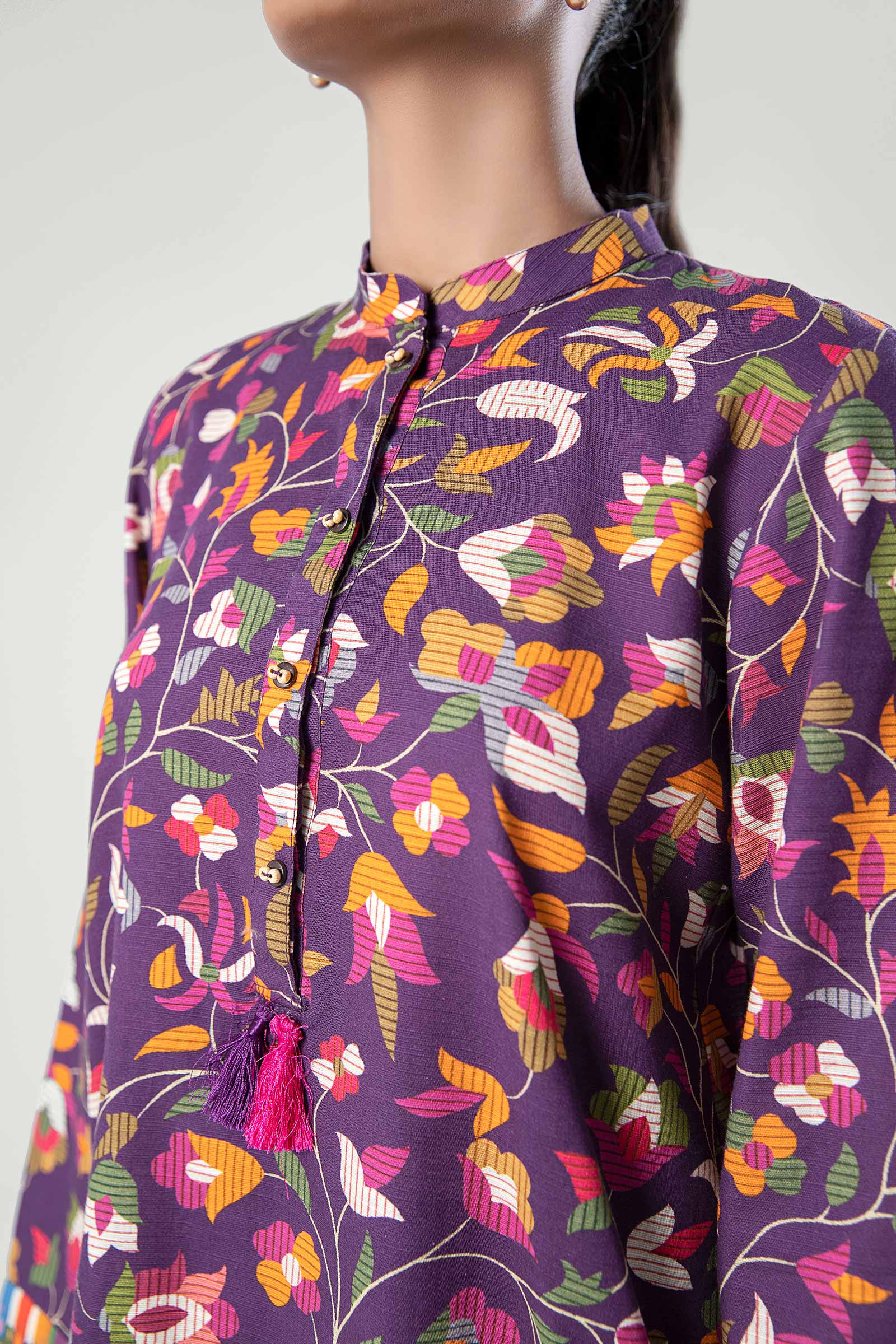 2 Pc Printed Khaddar Suit - Image 5