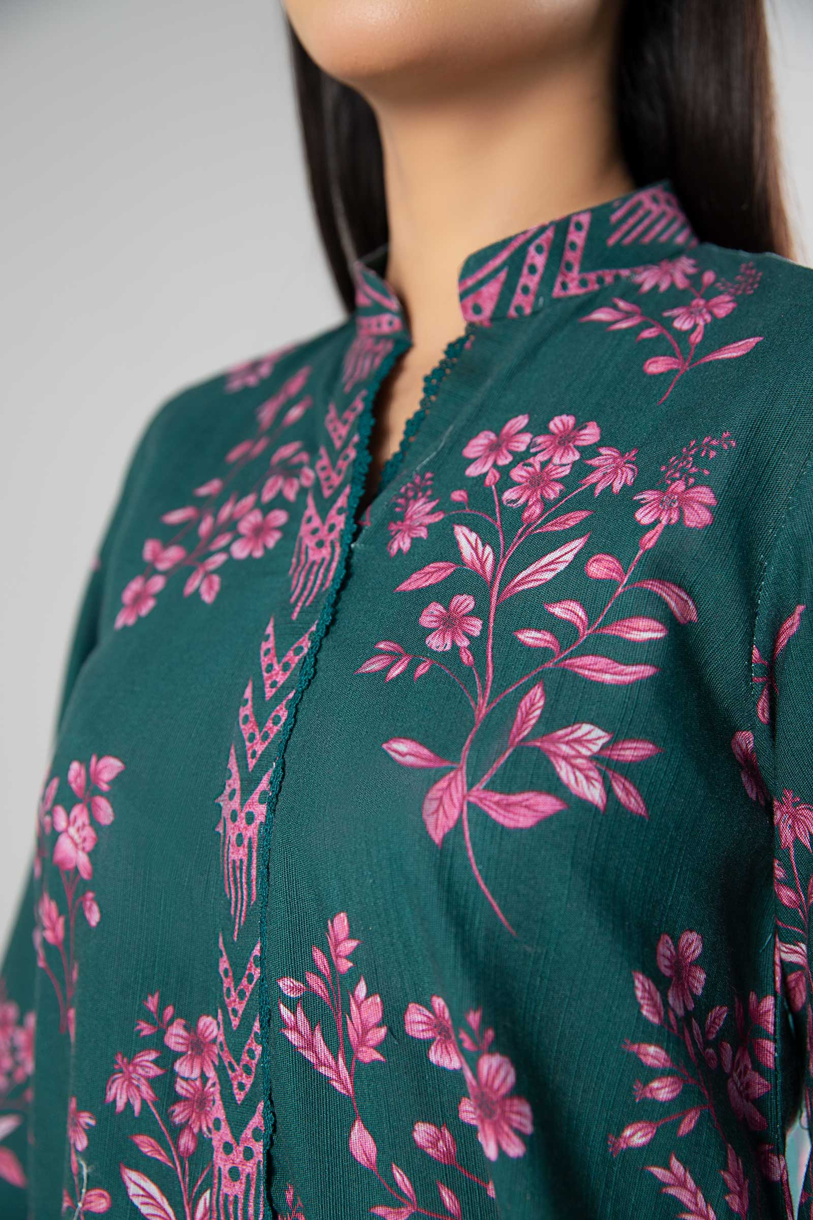 2 Pc Printed Khaddar Suit - Image 3