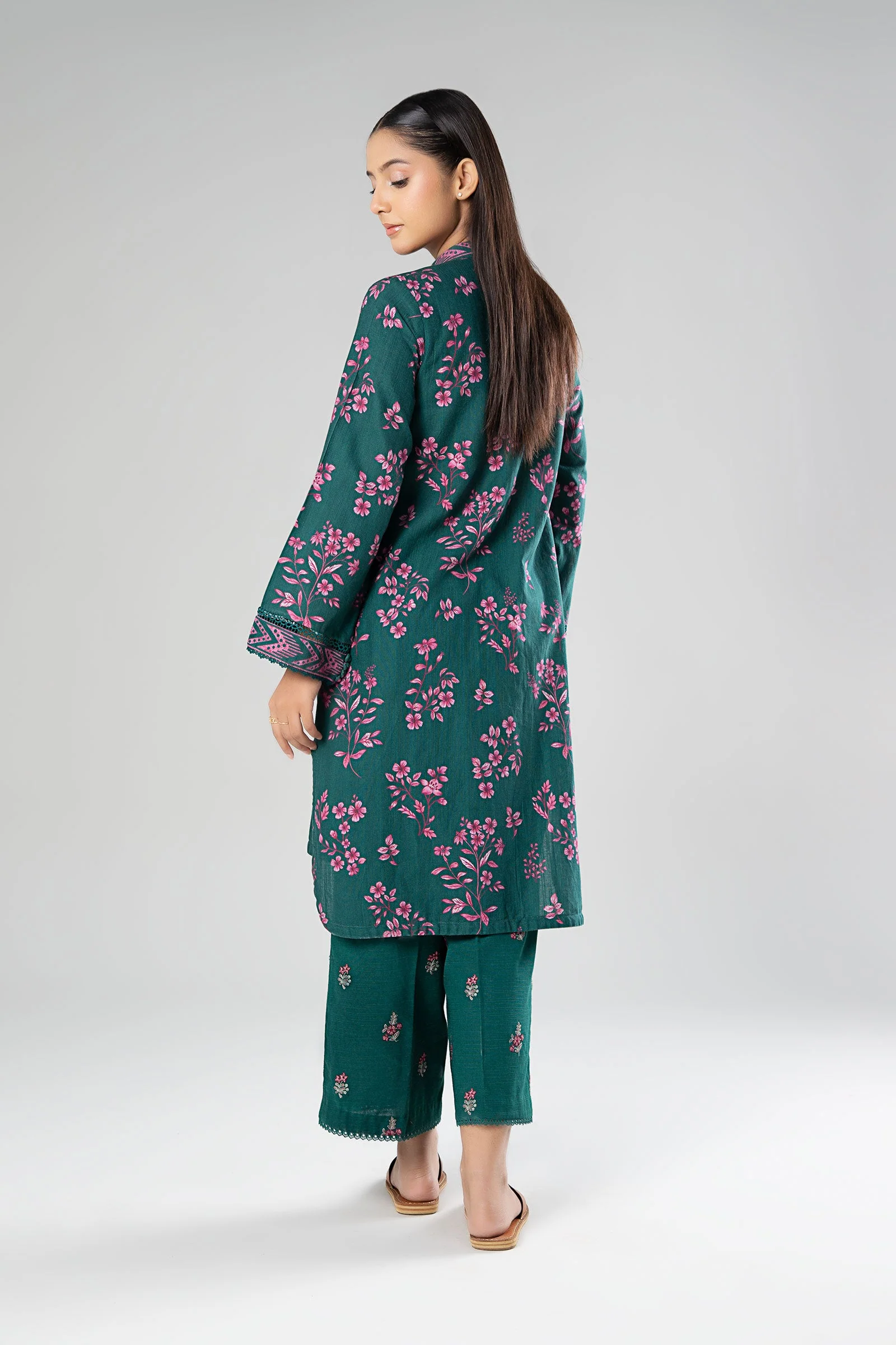 2 Pc Printed Khaddar Suit - Image 6