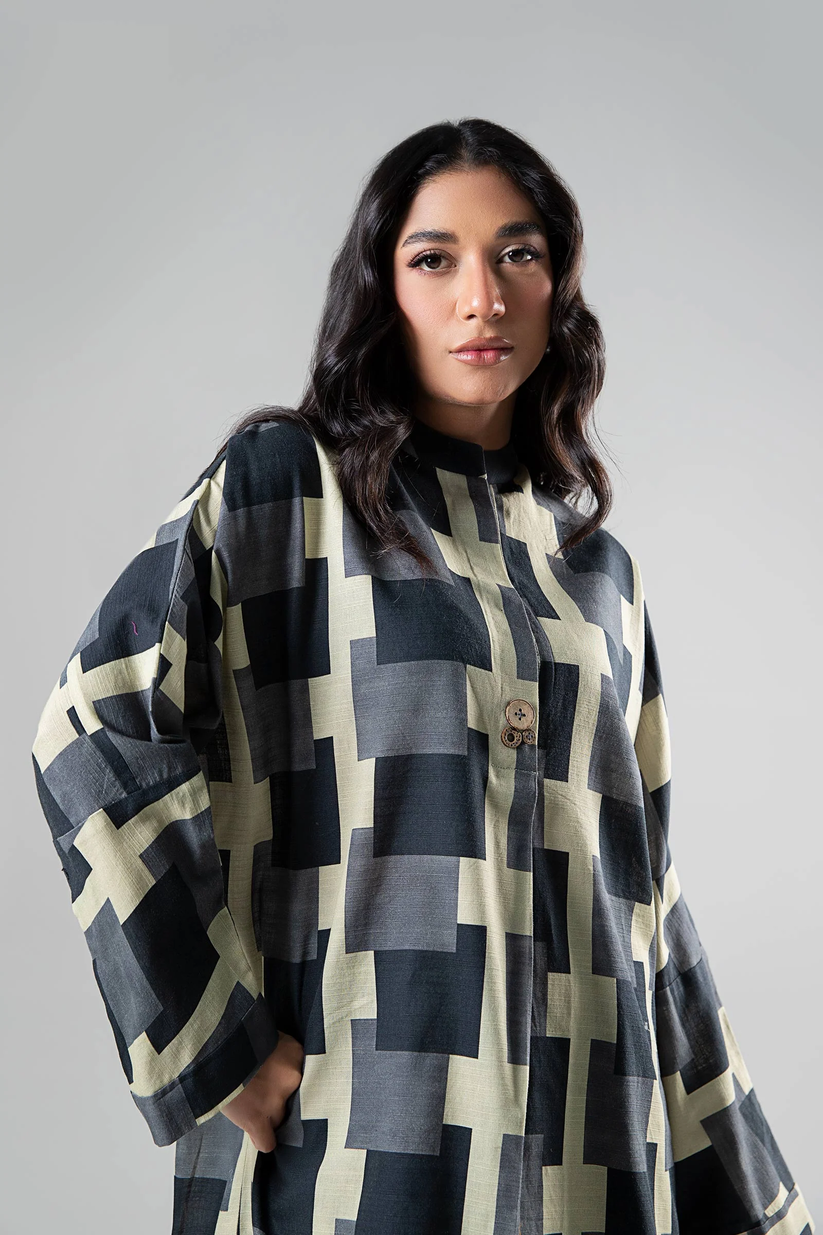 2 Pc Printed Khaddar Suit - Image 2