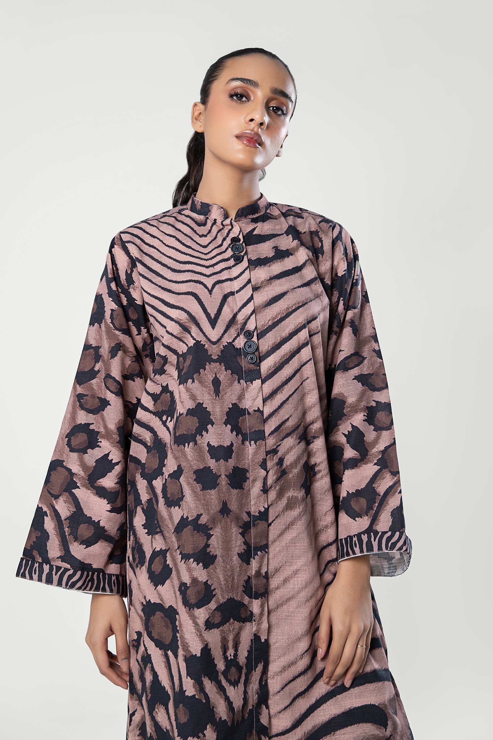 2 Pc Printed Khaddar Suit - Image 3