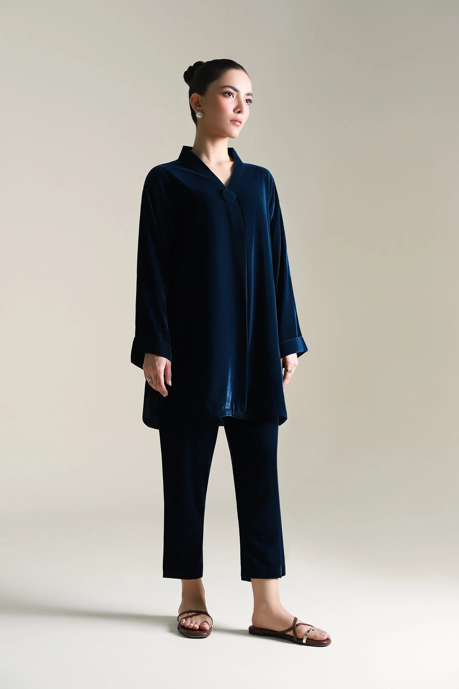 2 Pc Dyed Velvet Suit - Image 2