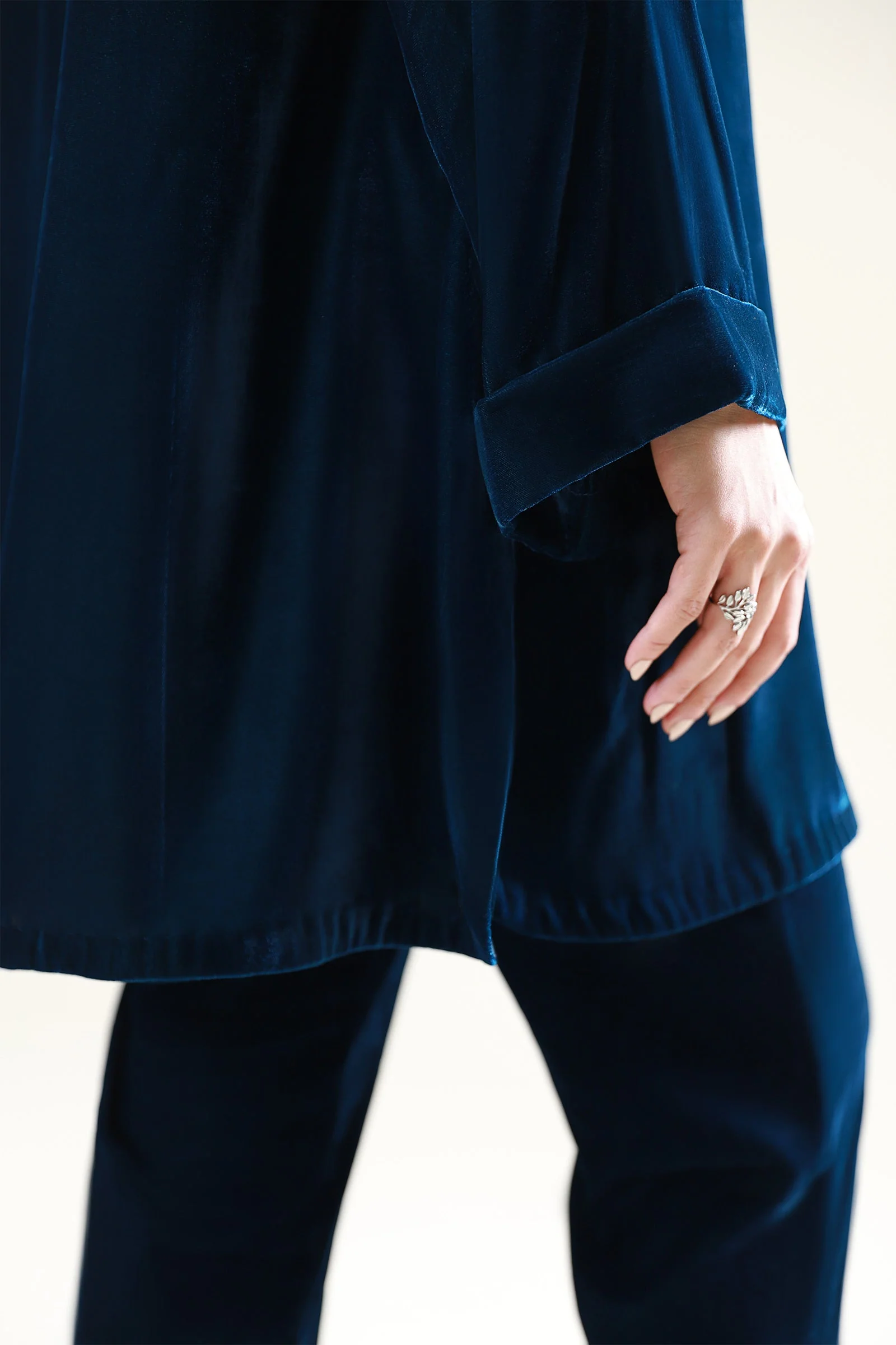 2 Pc Dyed Velvet Suit - Image 7