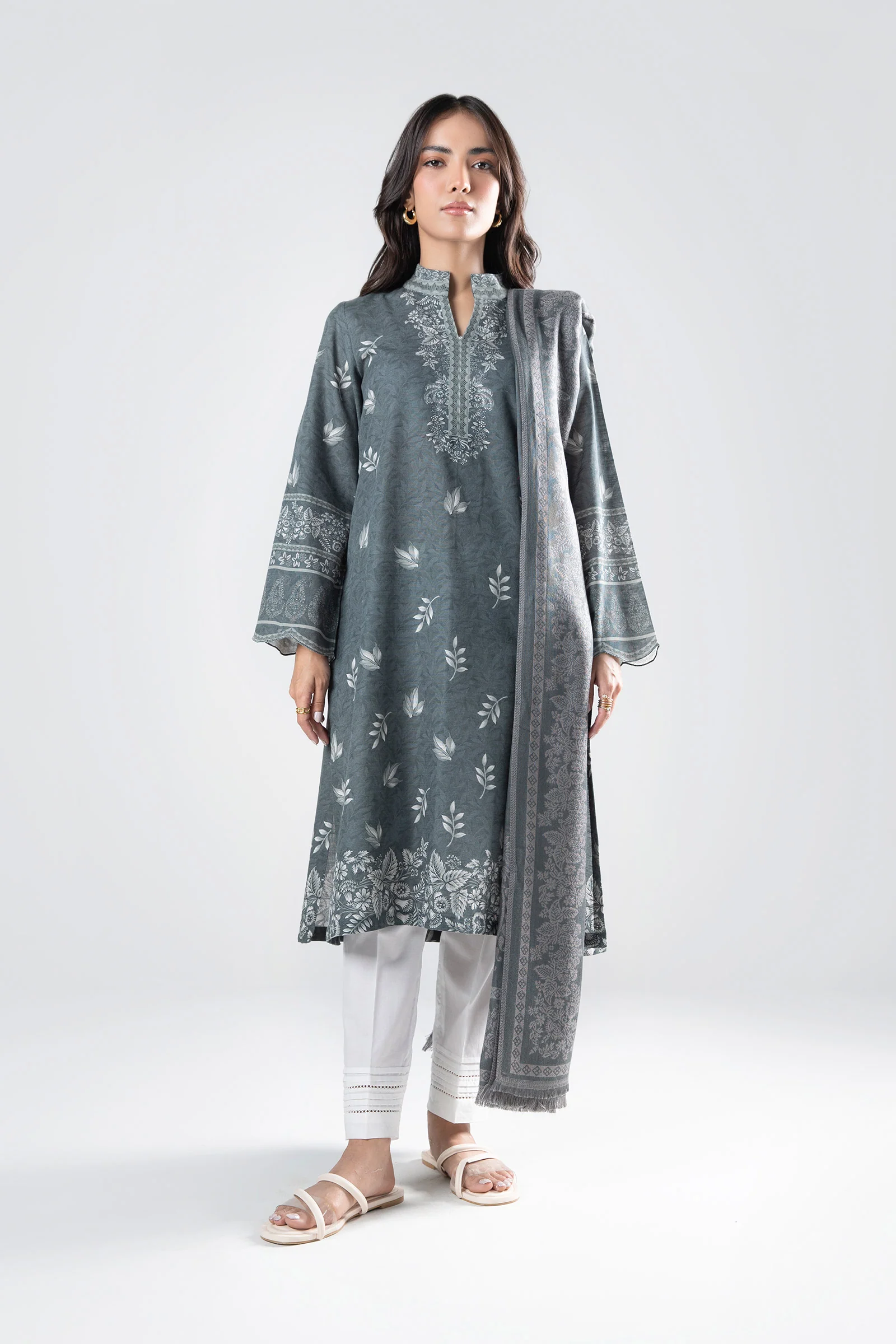 2 Pc Printed Khaddar Suit - Image 2