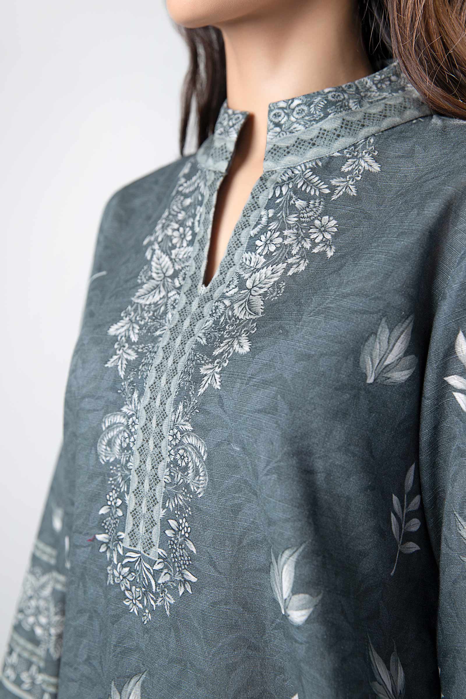 2 Pc Printed Khaddar Suit - Image 3