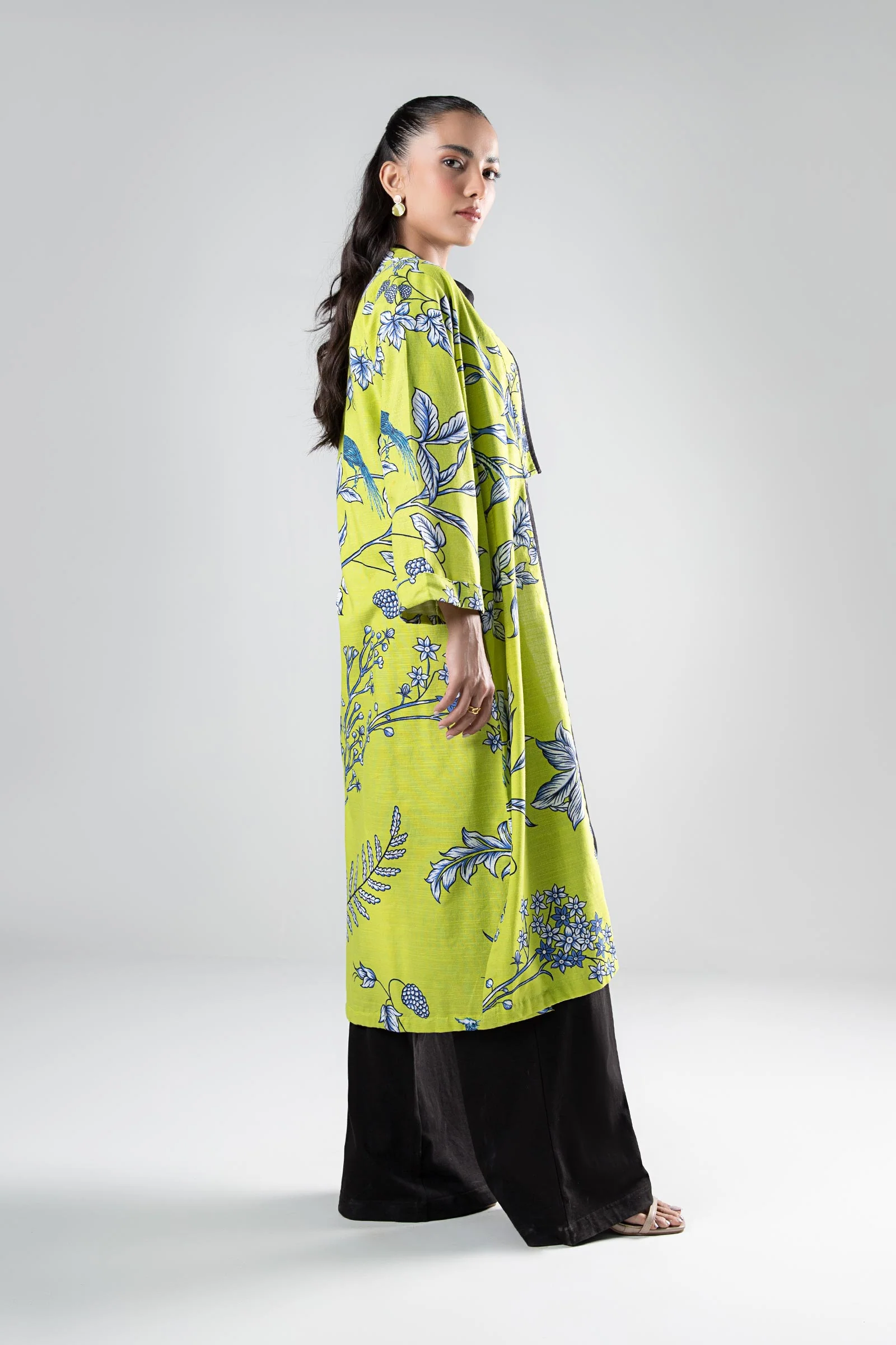 Printed Khaddar Kimono Jacket - Image 4