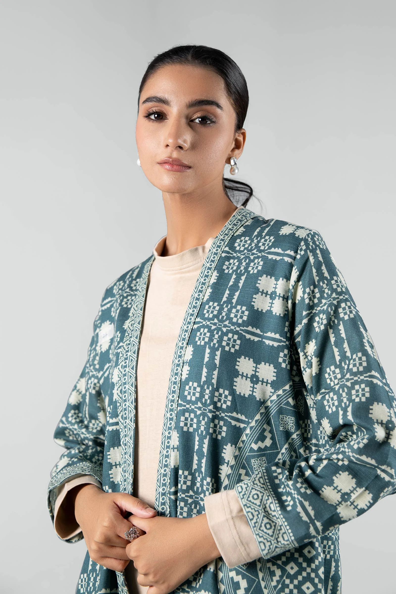 Printed Khaddar Kimono Jacket - Image 3