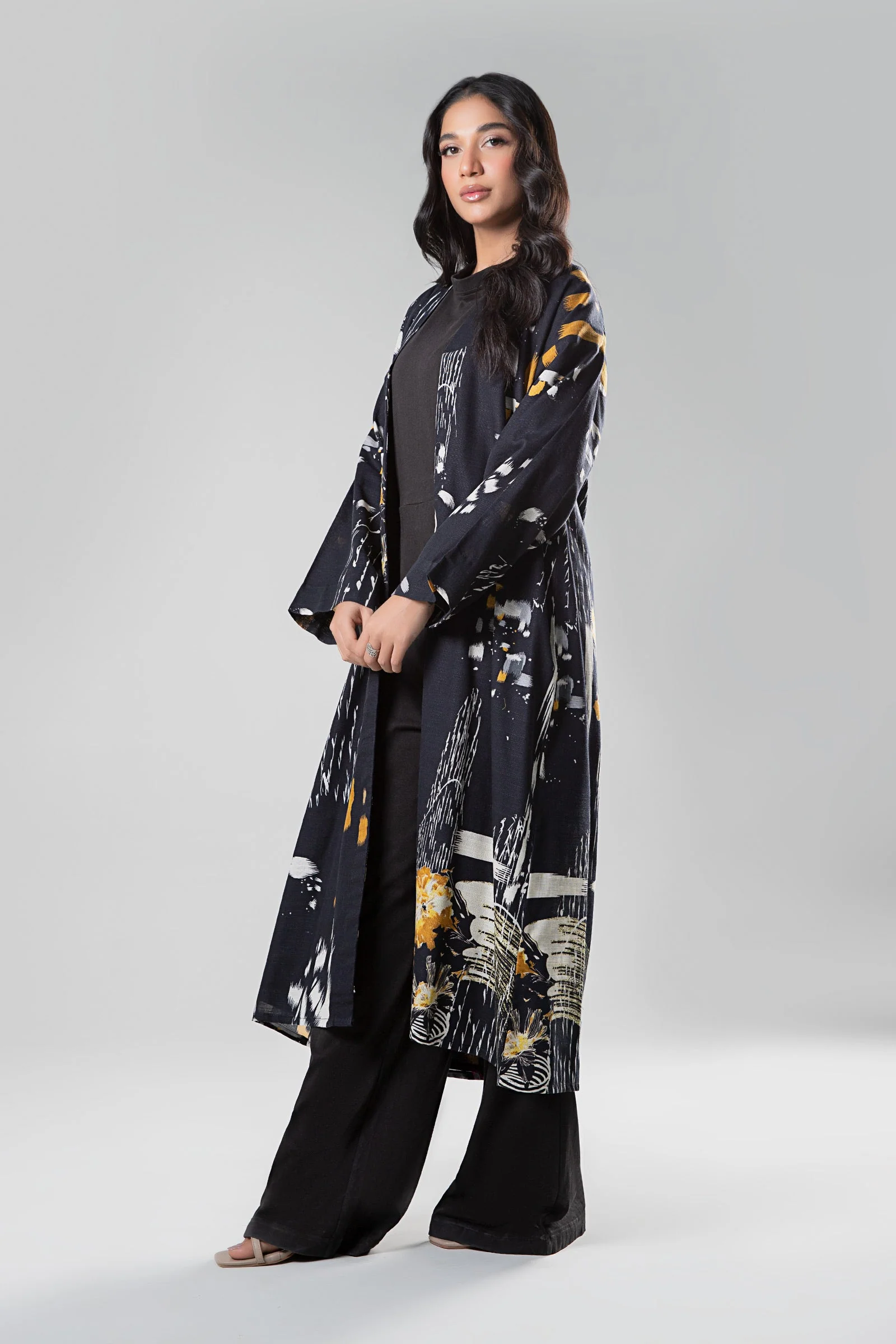 Printed Khaddar Kimono Jacket - Image 4
