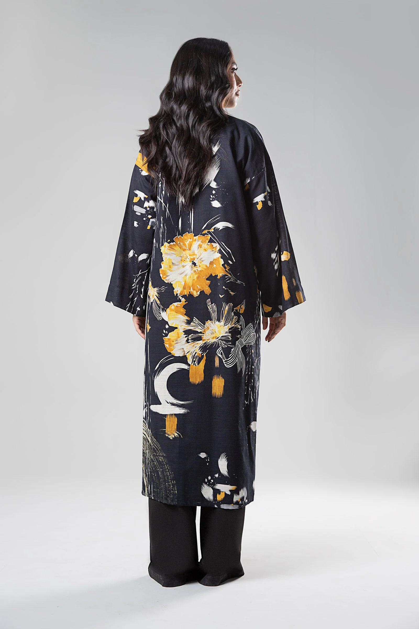 Printed Khaddar Kimono Jacket - Image 5