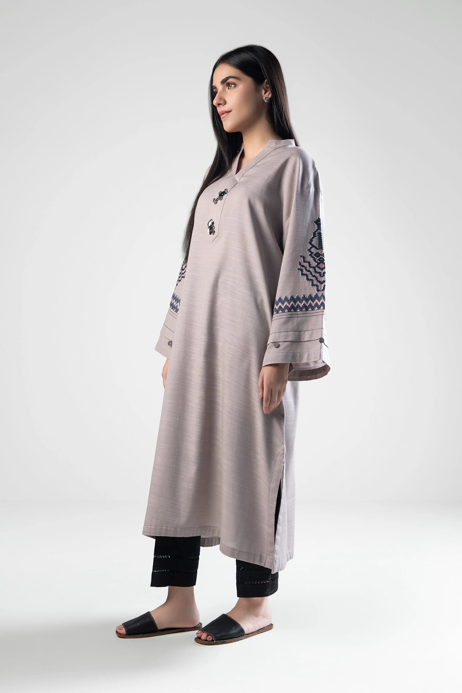 Embroidered Khaddar Shirt - Image 3