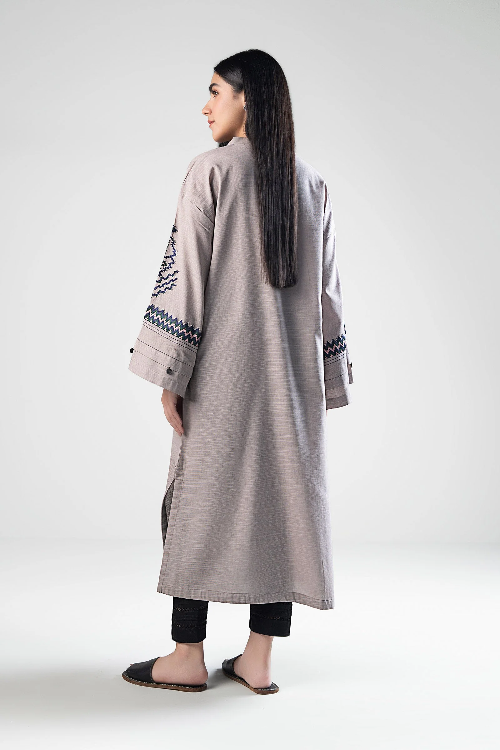 Embroidered Khaddar Shirt - Image 4