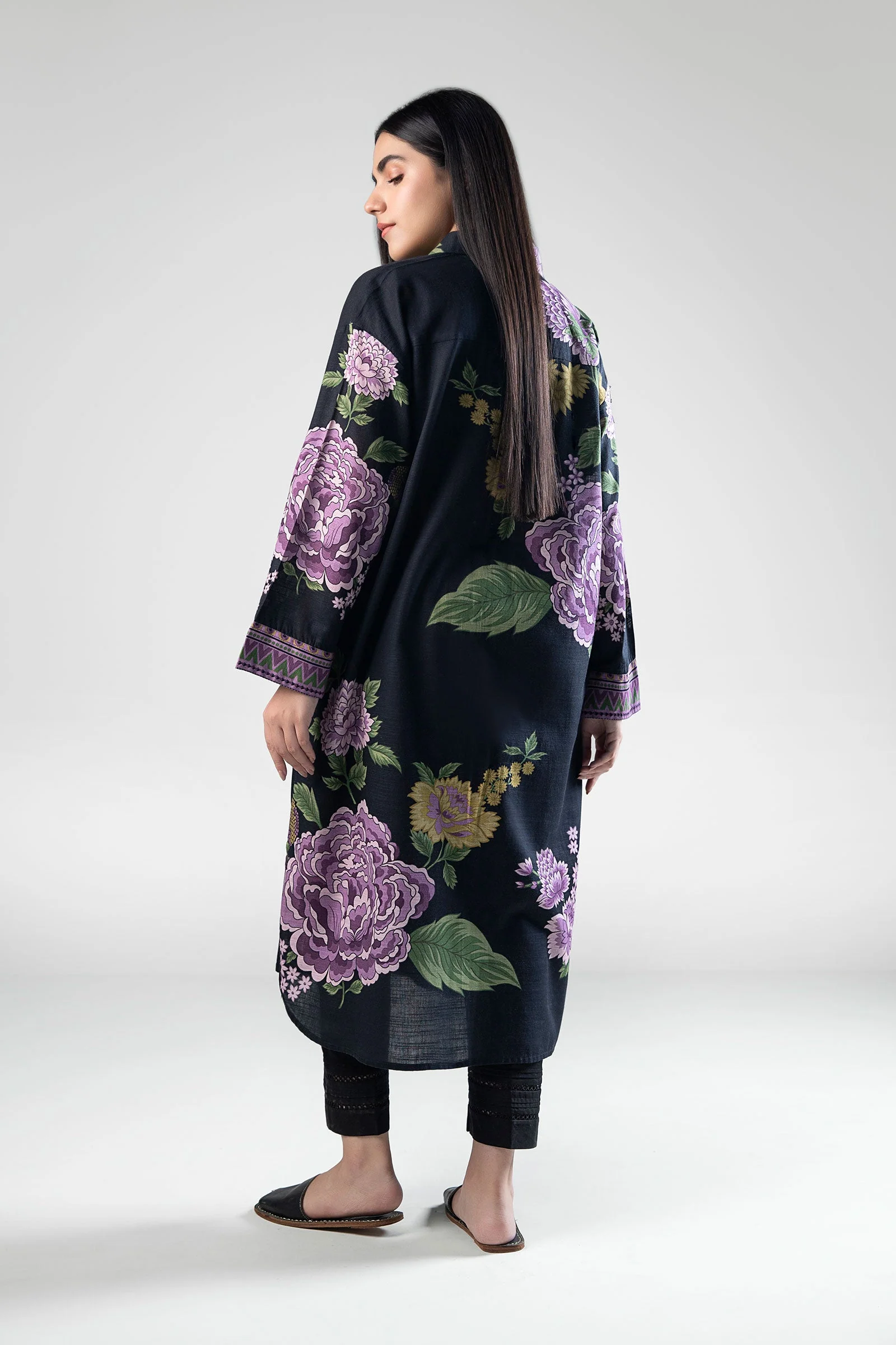 Printed Khaddar Shirt - Image 4