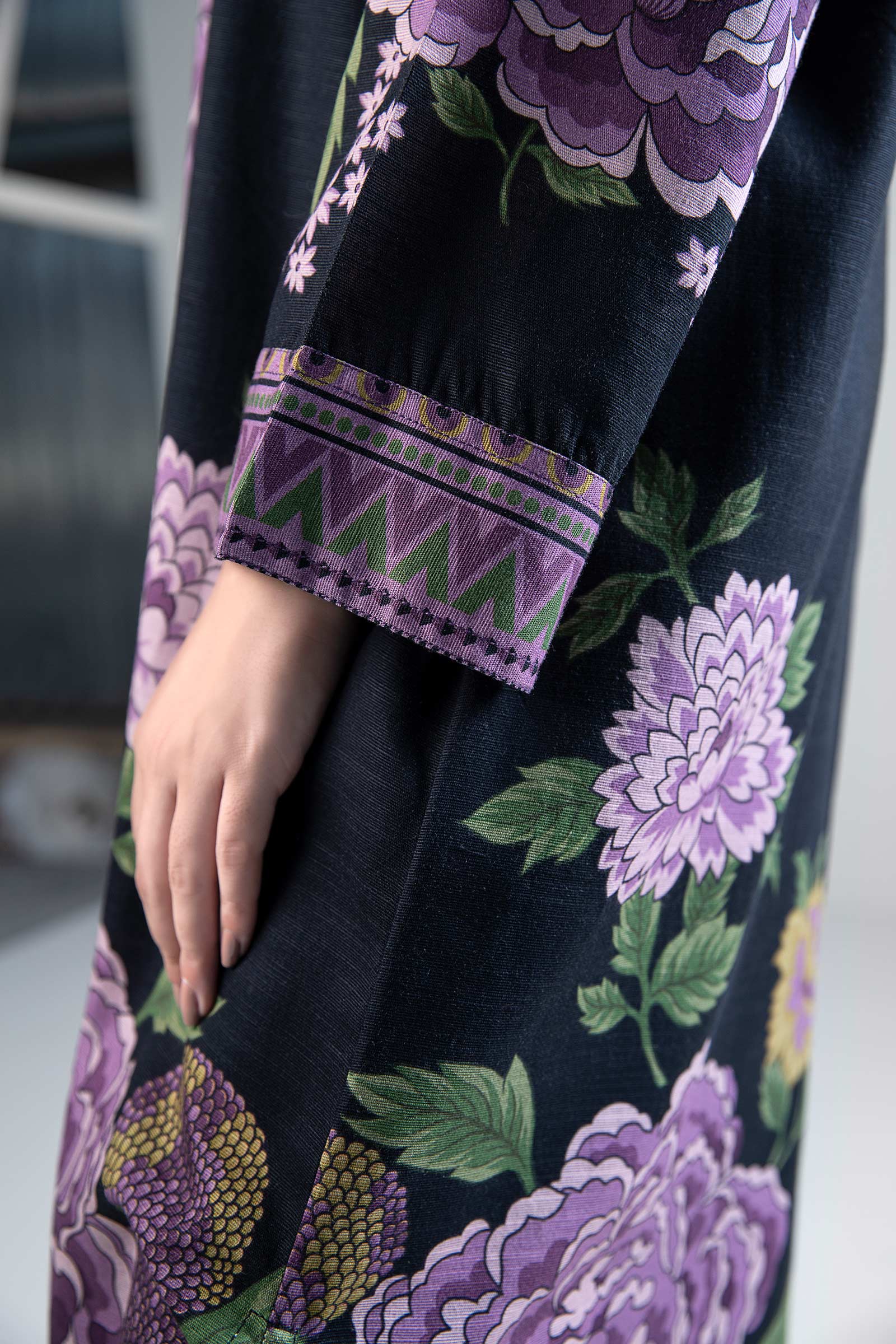 Printed Khaddar Shirt - Image 6