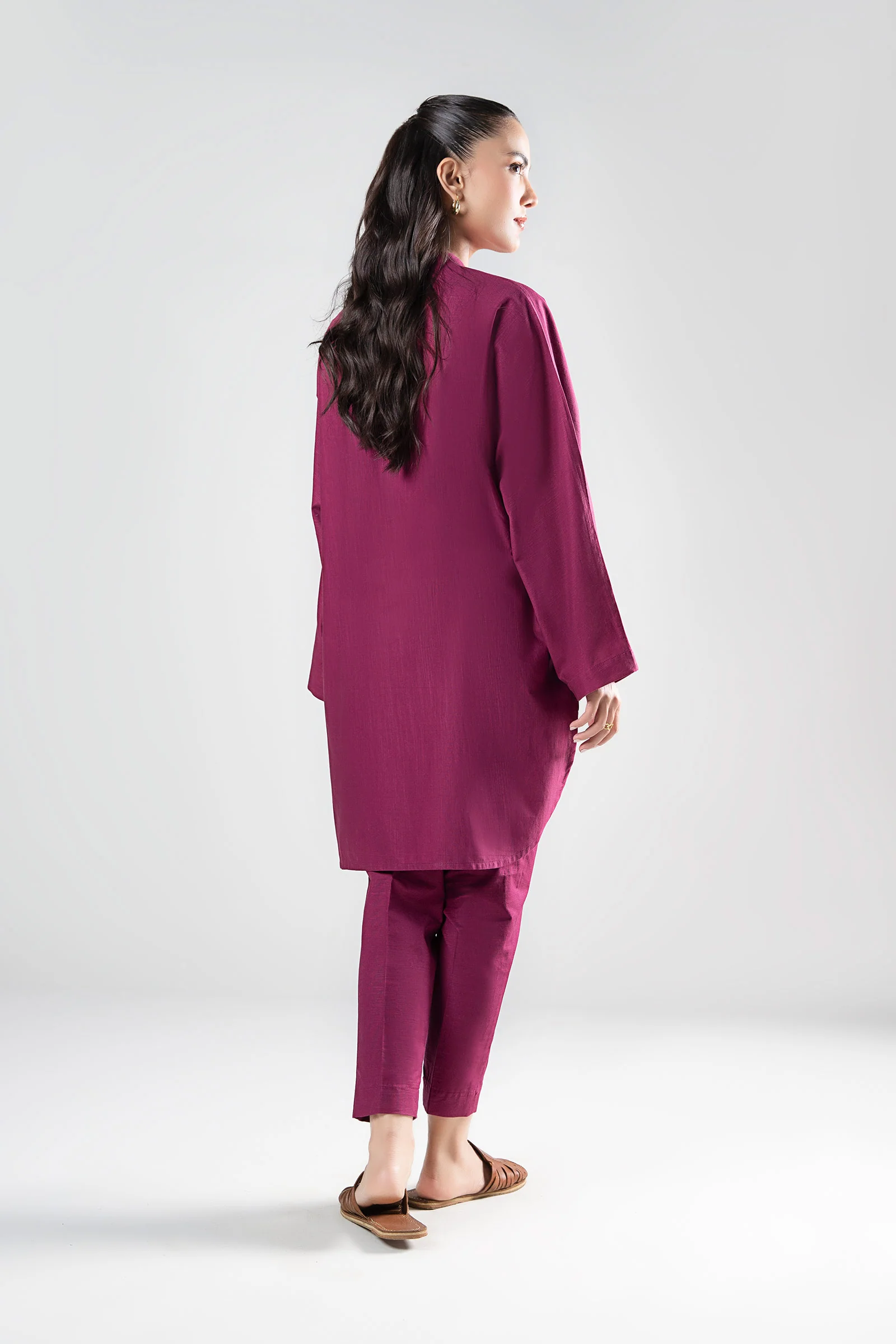 2 Pc Dyed Khaddar Suit - Image 5