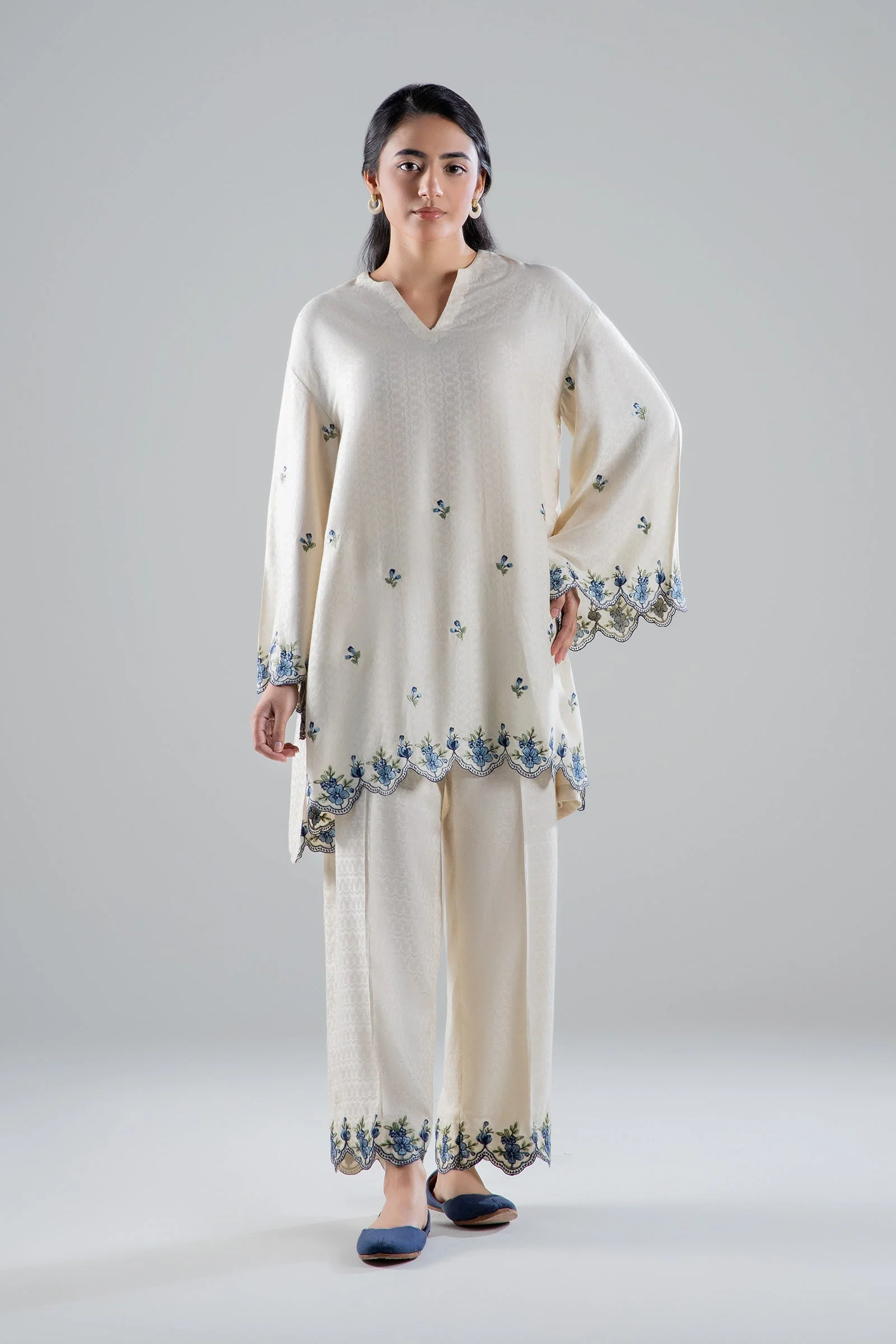 2 Pc Embroidered Linen Suit