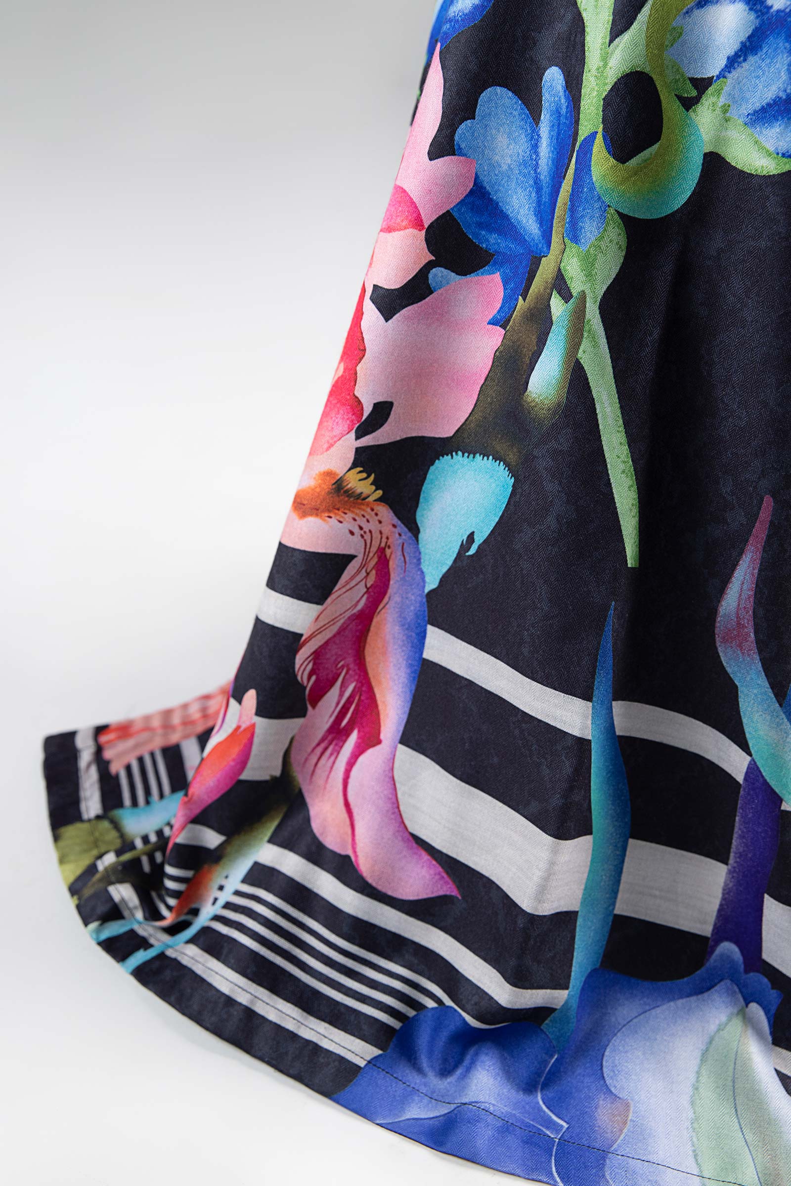 Printed Twill Shawl - Image 3