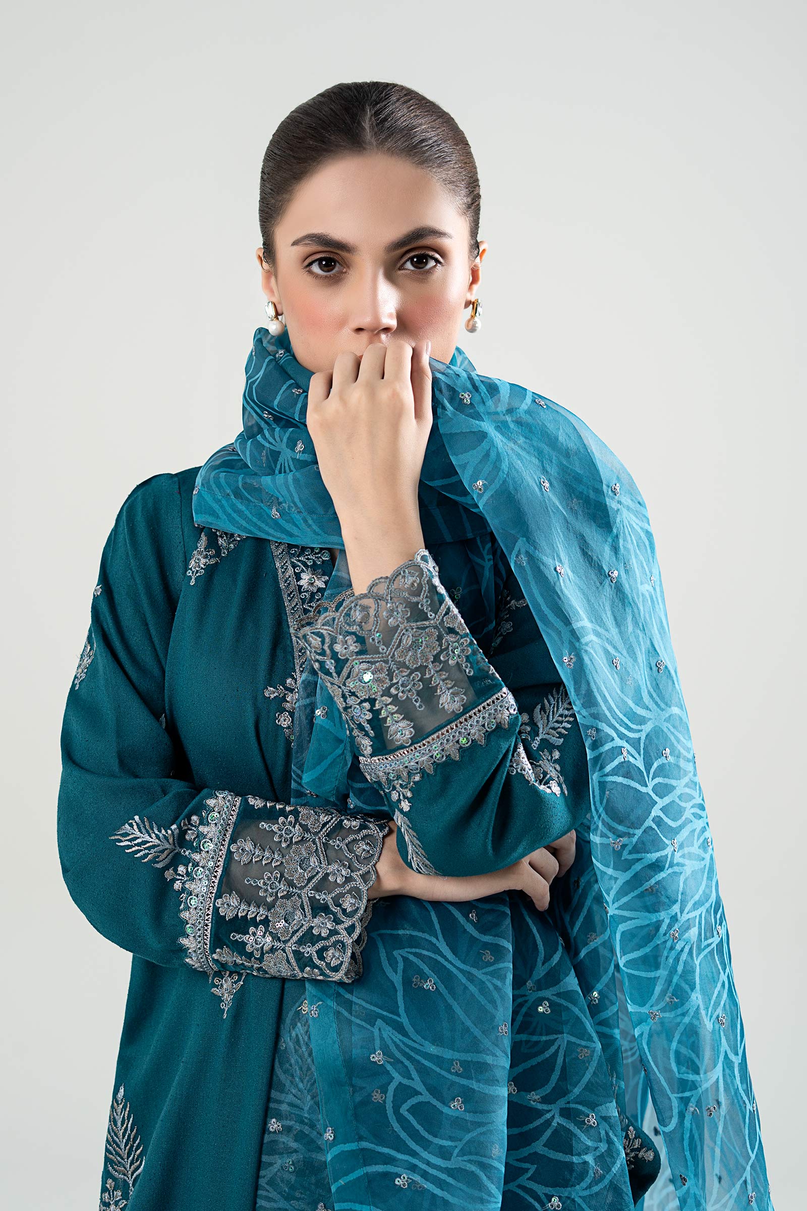 3 Pc Embroidered Karandi Suit - Image 2