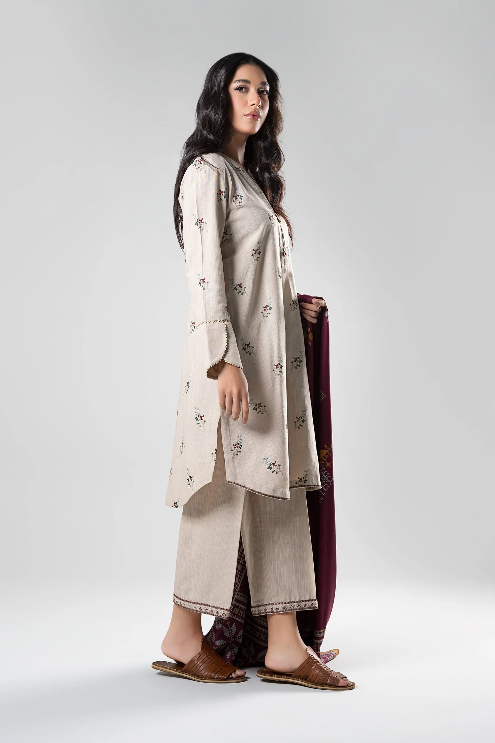 3 Pc Embroidered Khaddar Suit - Image 6