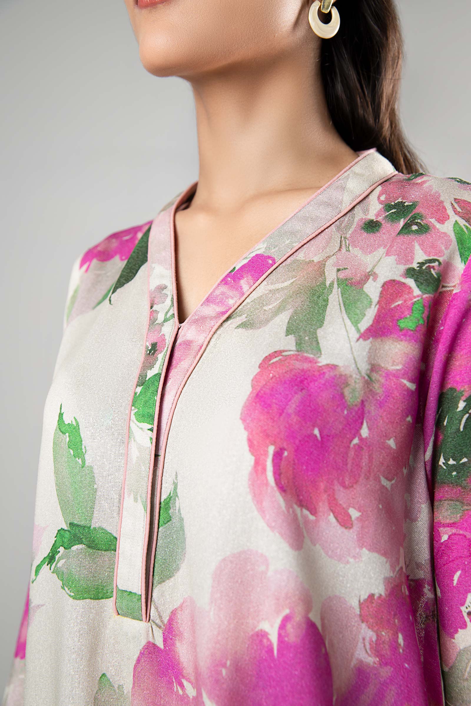 2 Pc Printed Karandi Suit - Image 4